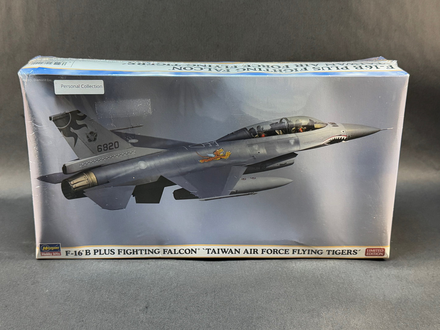 2016 Hasegawa Model Kit 07422 1:48 Scale F-16B Plus Fighting Falcon 'Taiwan Air Force Flying Tigers'