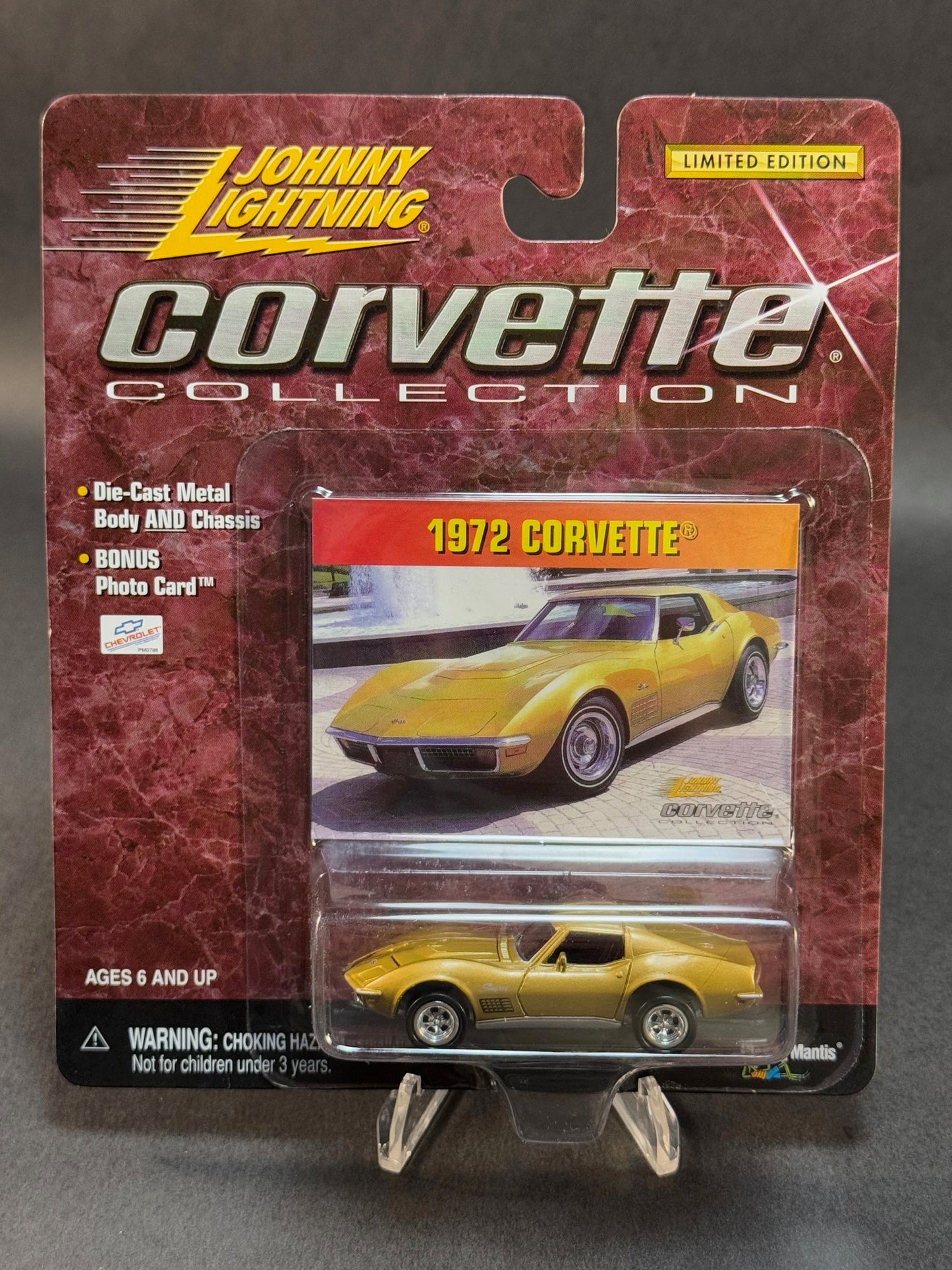2000 Johnny Lightning Corvette Collection 1972 Corvette, Gold
