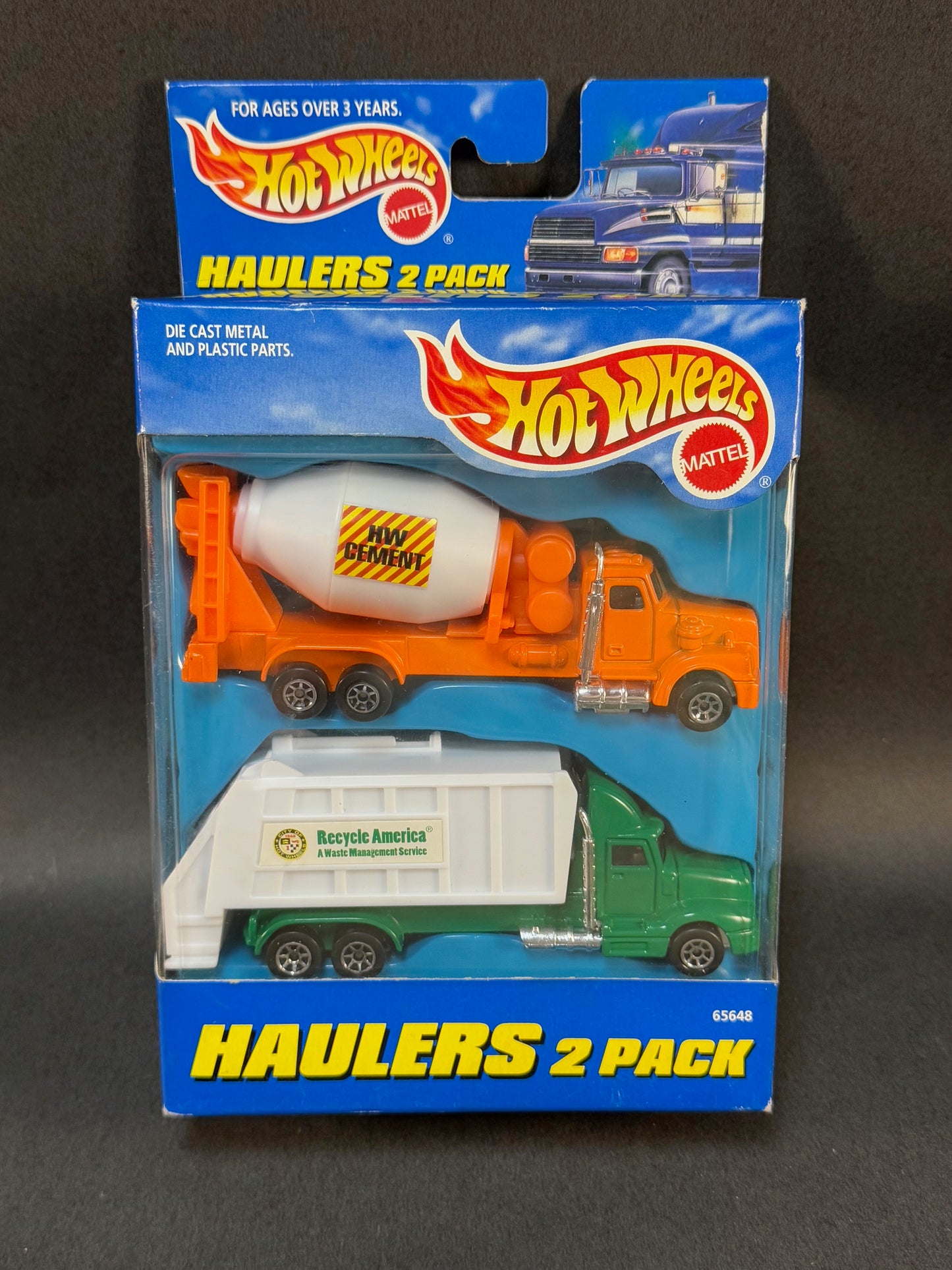 1997 Hot Wheels Haulers 2 Pack Cement Truck & Recycle America Truck