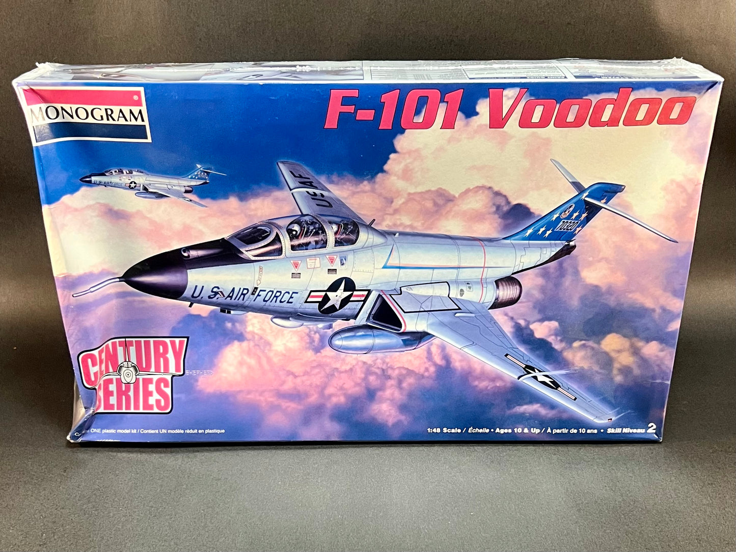 2001 Monogram Model Kit 85-5843 1:48 Scale F-101 Voodoo