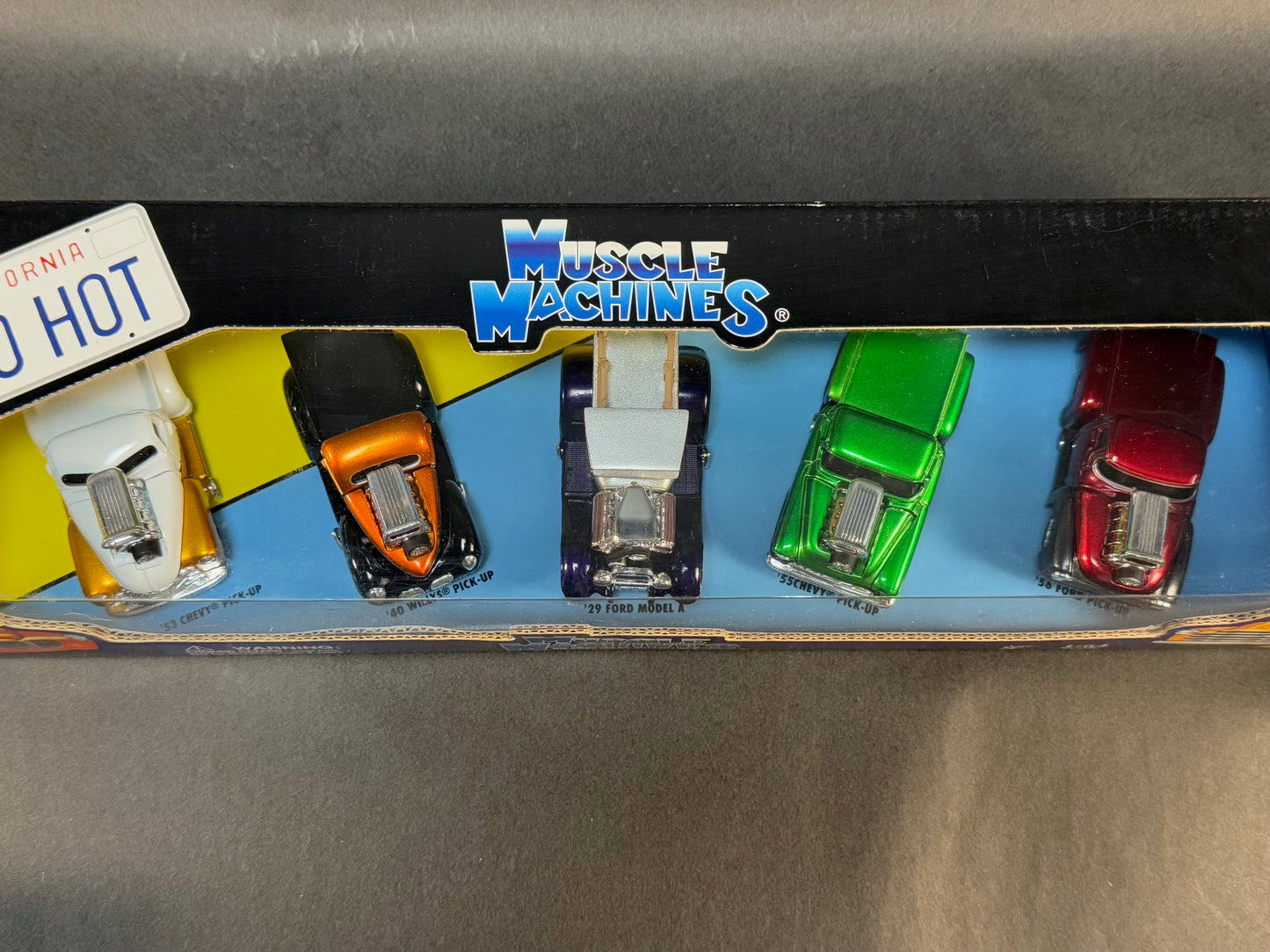 2005 Muscle Machines California Too Hot 5 Car Set (Version 12)