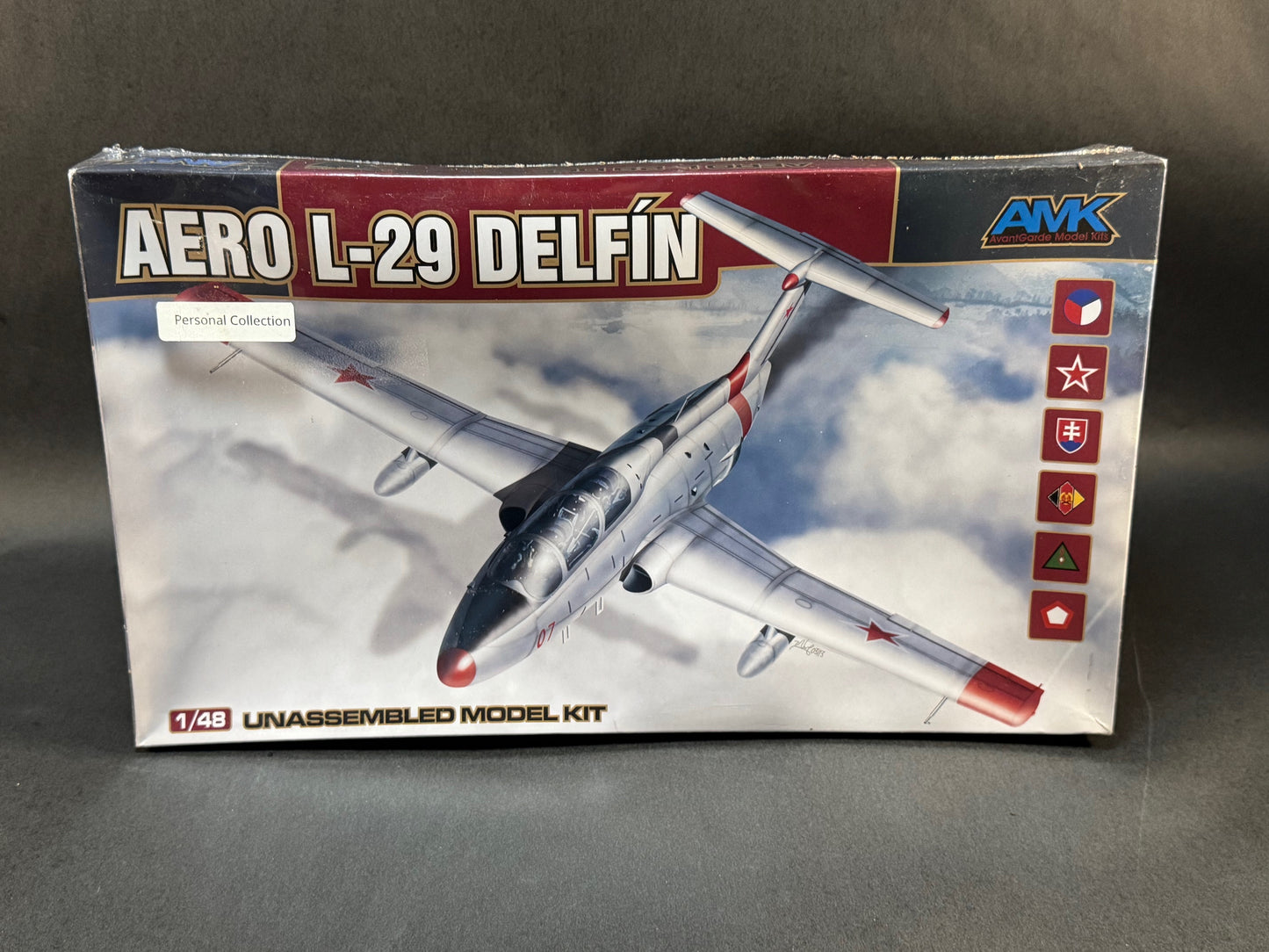 2013 AMK Model Kit 88002 1:48 Scale Aero L-29 Delfin