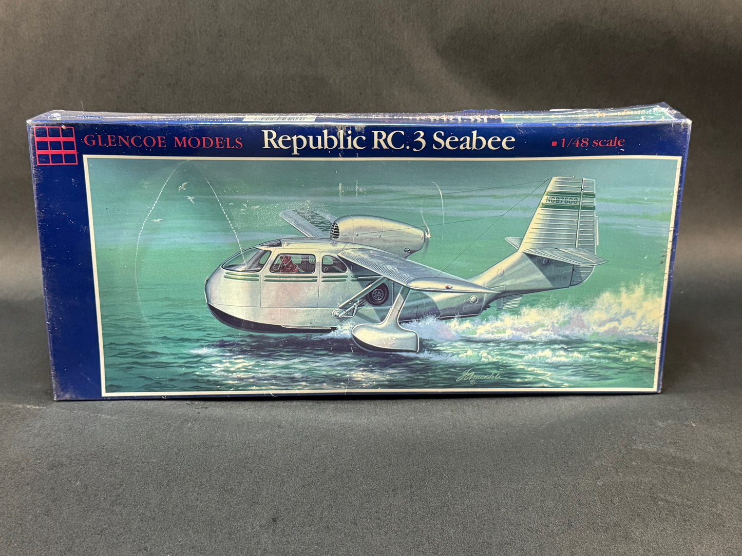 1992 Glencoe Model Kit 05104 1:48 Scale Republic RC.3 Seabee