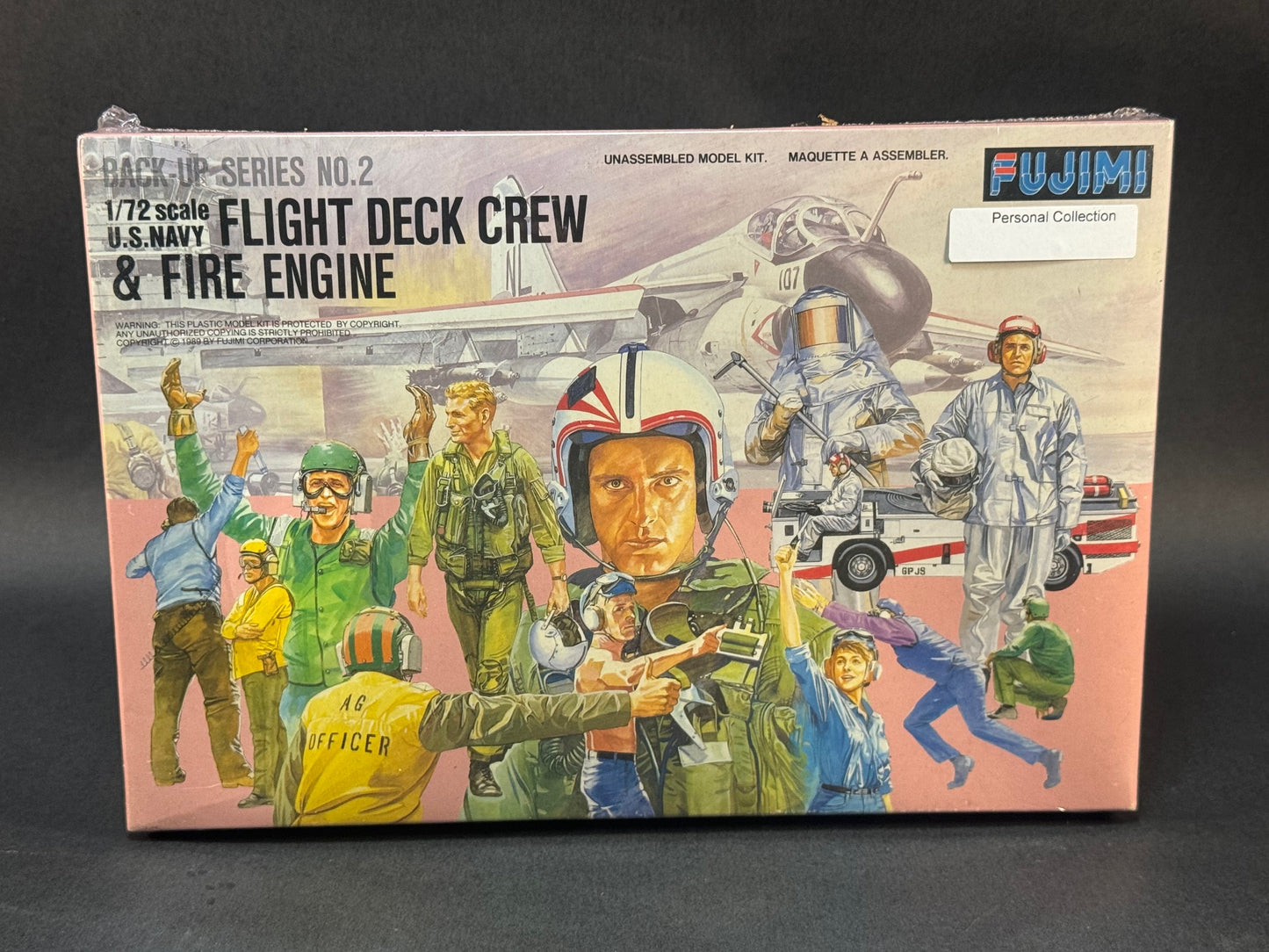 1989 Fujimi Model Kit 35002 1:72 Scale US Navy Flight Deck Crew & Fire Engine