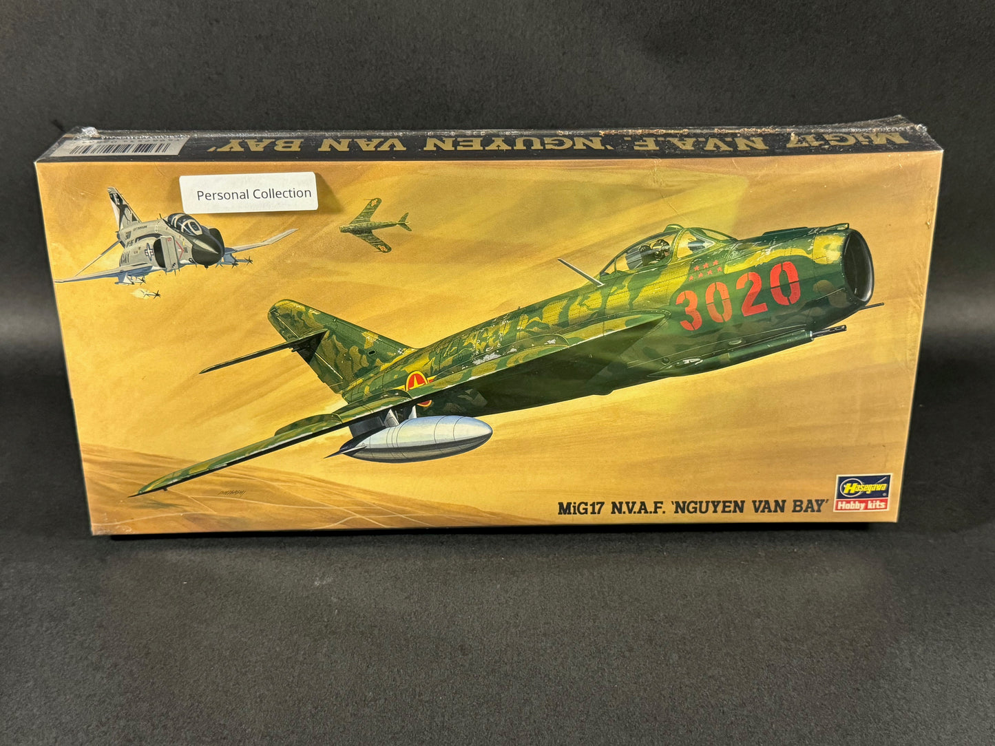 1994 Hasegawa Model Kit DT104 1:72 Scale MiG17 N.V.A.F. 'Nguyen Van Bay'