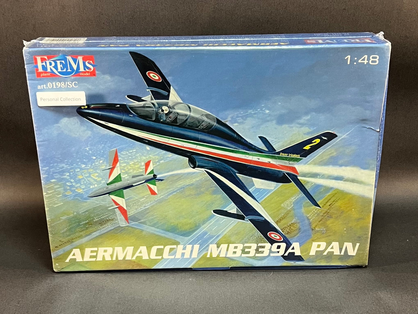 2000 Frems Model Kit 0198 1:48 Scale Aermacchi MB339A Pan