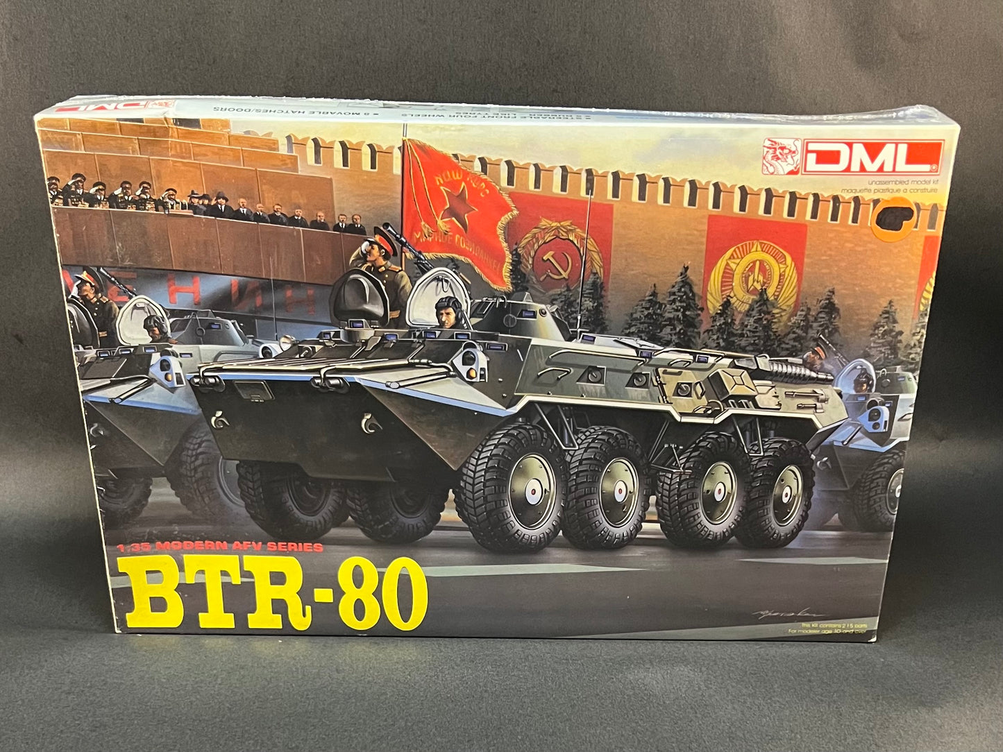 1990 DML Model Kit 3511 1:35 Scale BTR-80