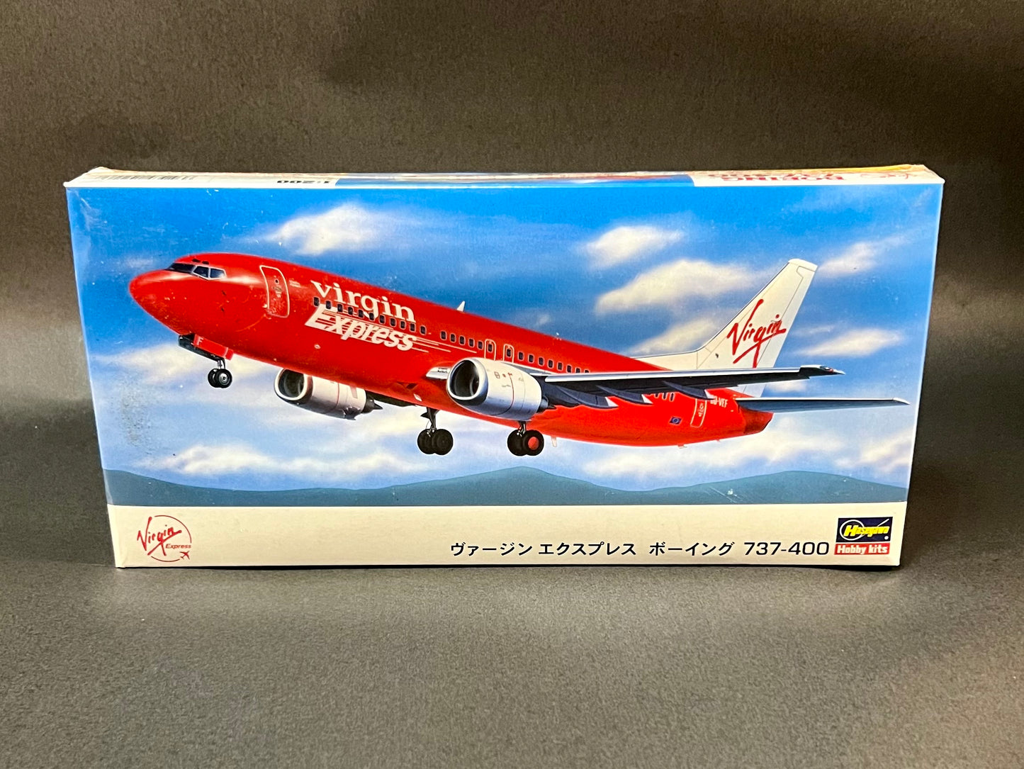1999 Hasegawa Model Kit LL26 1:200 Scale Boeing 737-400 Virgin Express