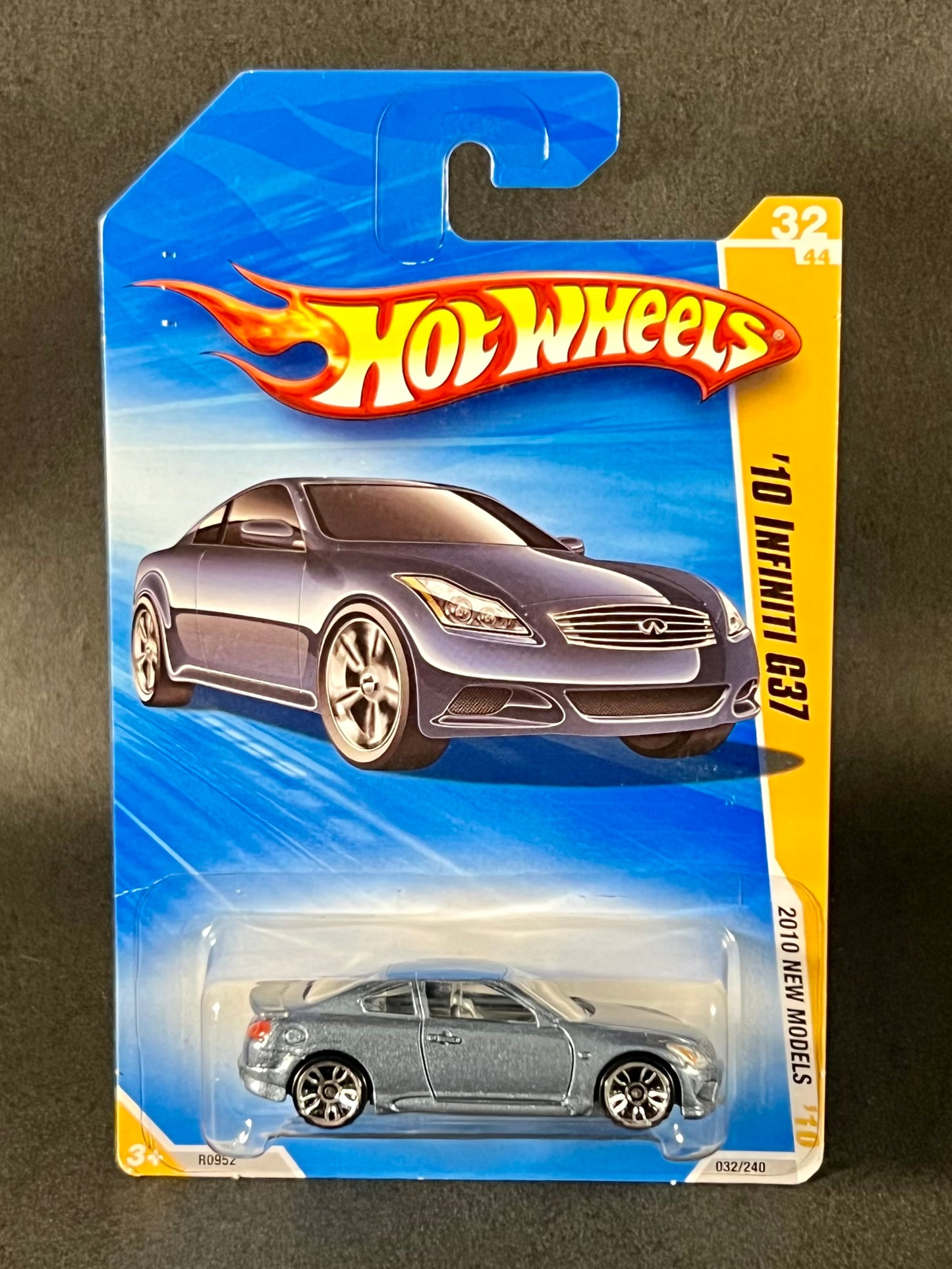2009 Hot Wheels 2010 New Models #032 '10 Infiniti G37, Blue
