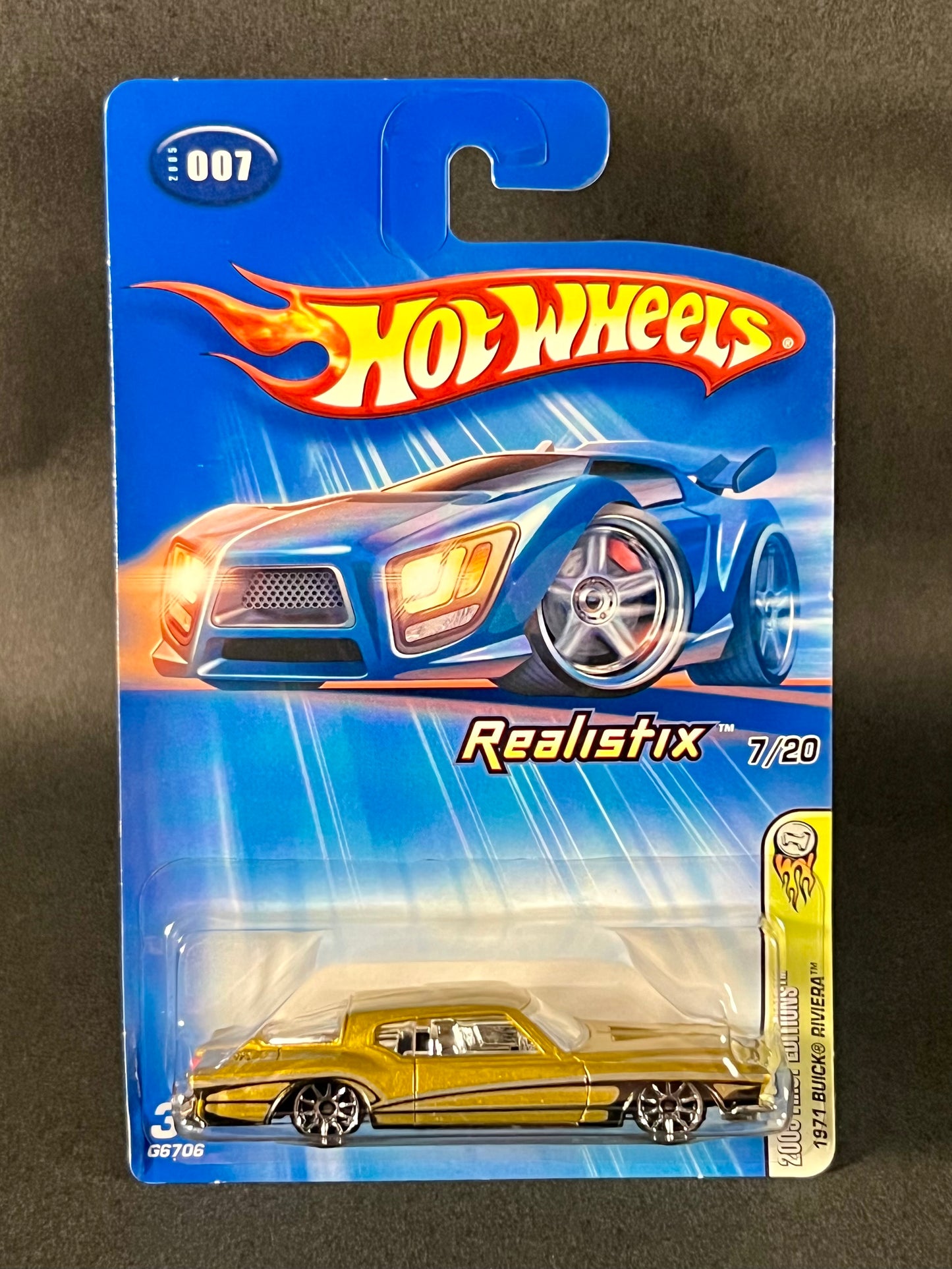 Hot Wheels 2004 #007 2005 First Editions 1971 Buick Riviera, Gold