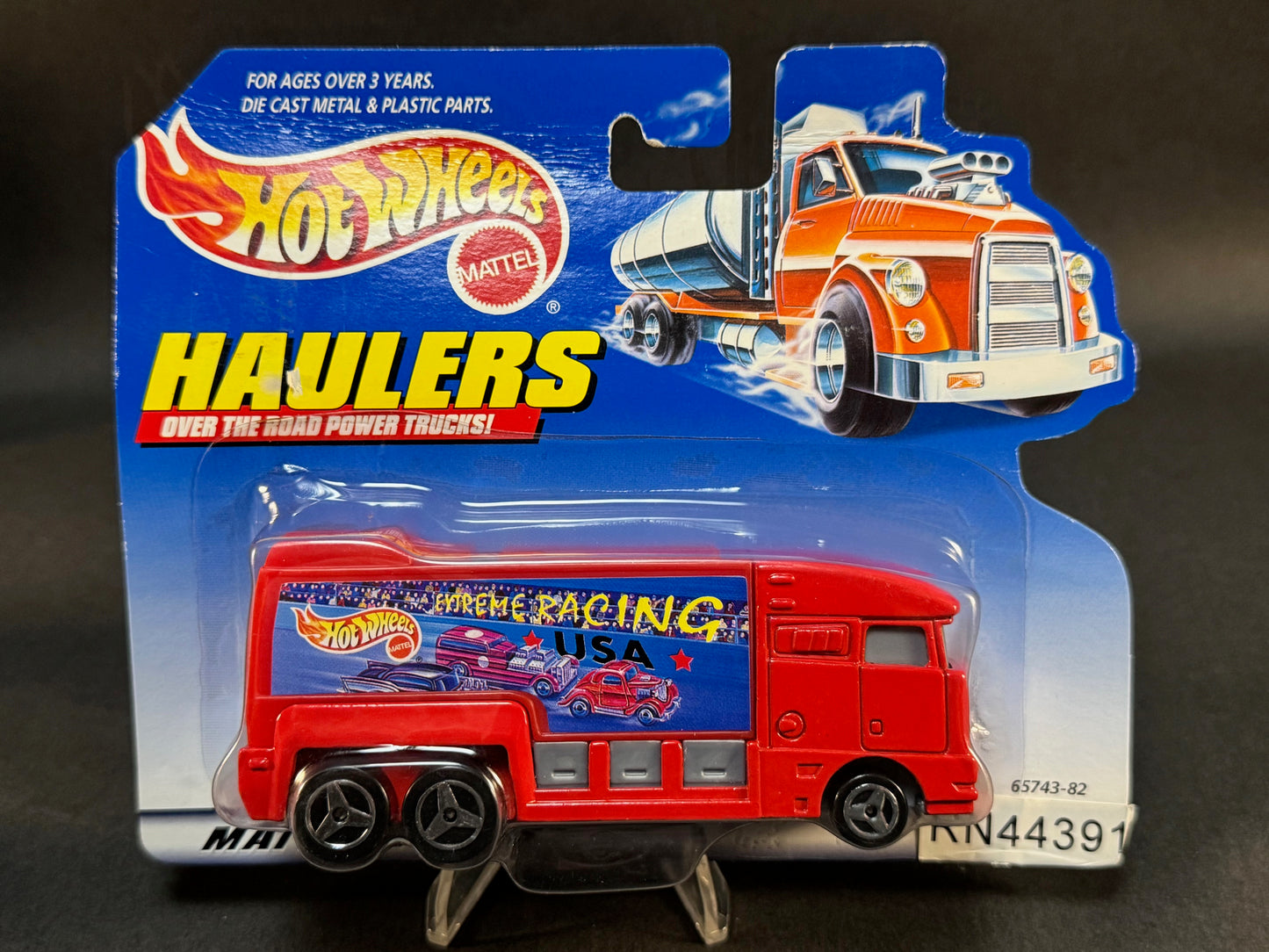 1998 Hot Wheels Haulers Extreme Racing USA Motor Coach, Red