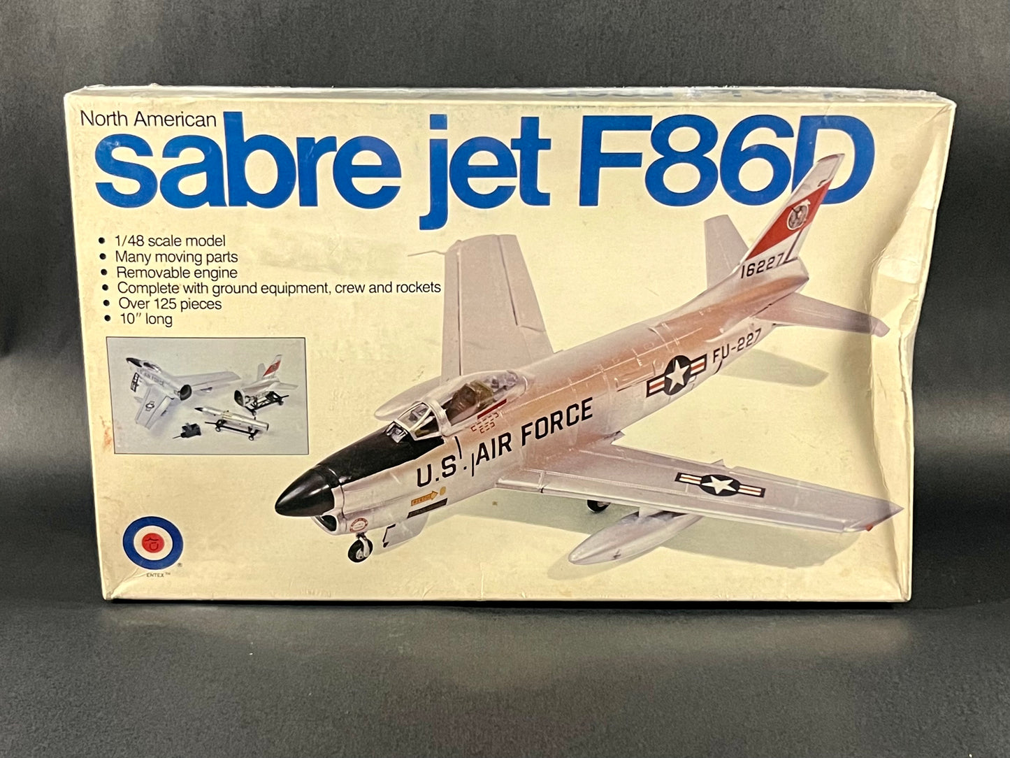 1975 Entex Model Kit 9009 1:48 Scale North American Sabre Jet F86D