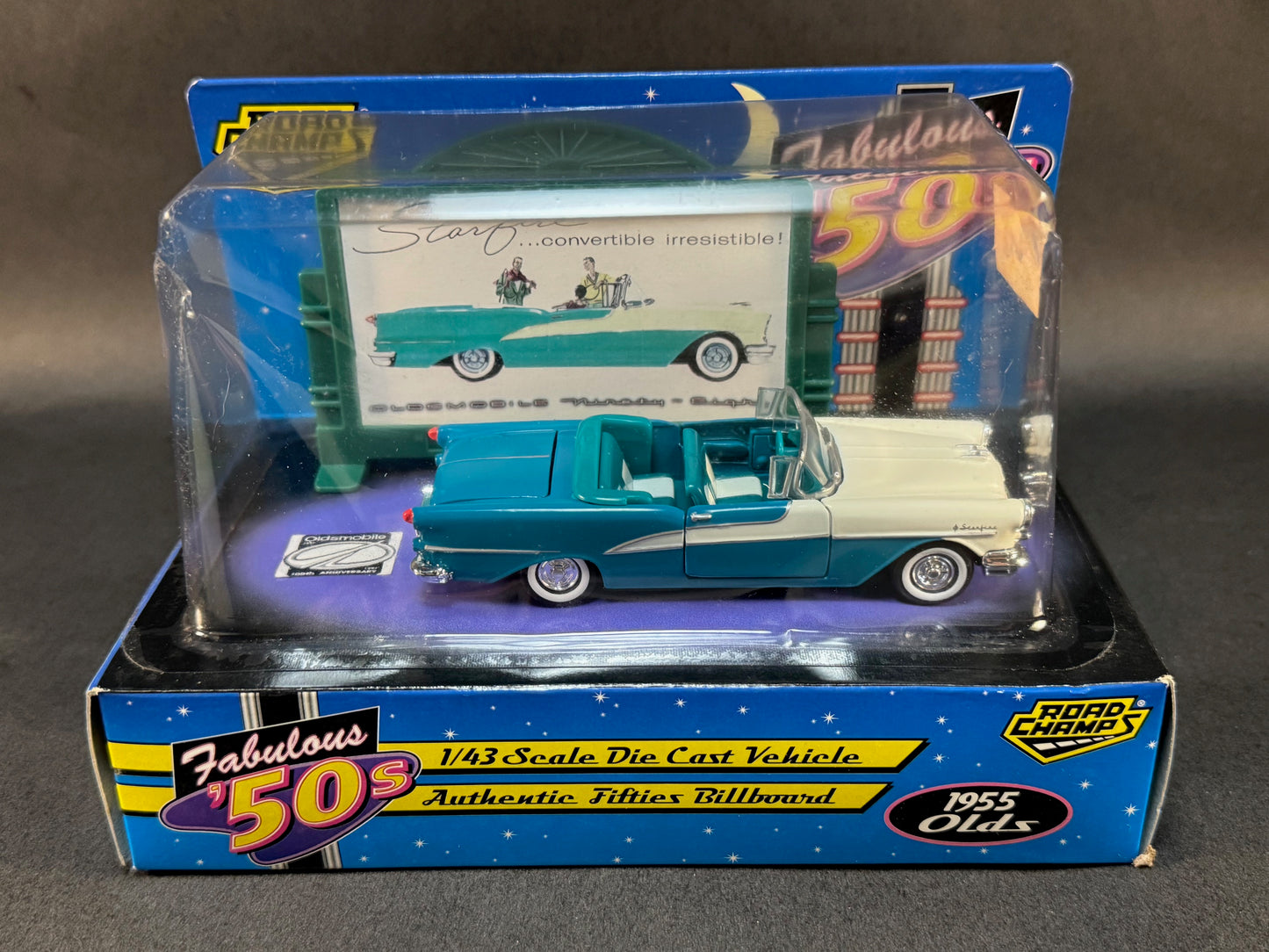 1997 Road Champs Fabulous 50's 1955 Oldsmobile Starfire, Blue and White