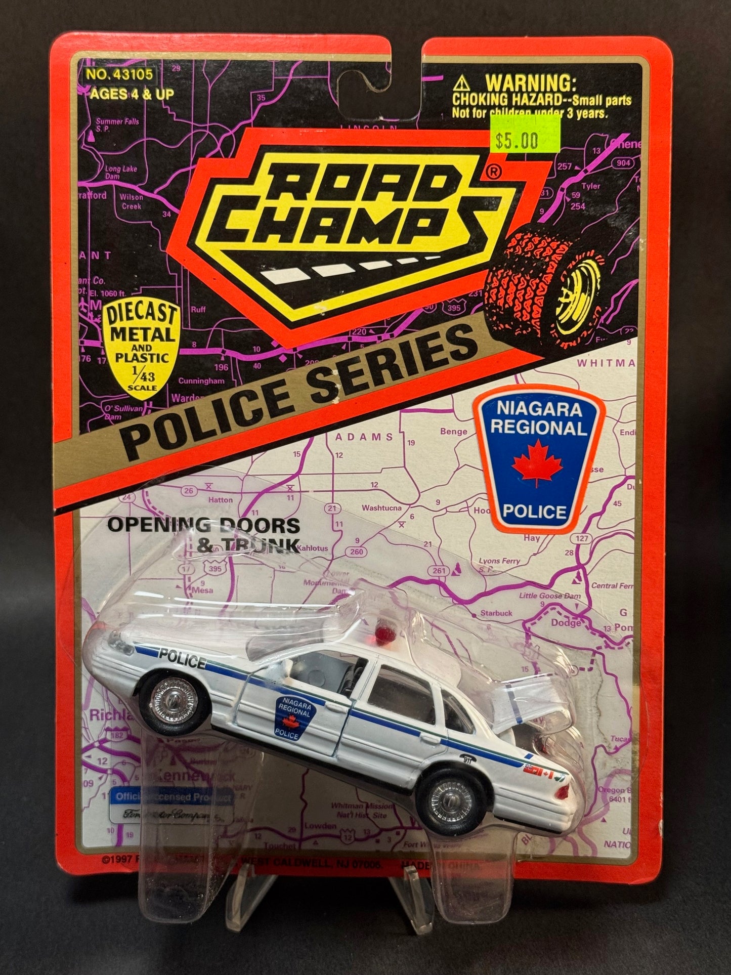 1997 Road Champs Police Car Series Niagara Regional Police, White