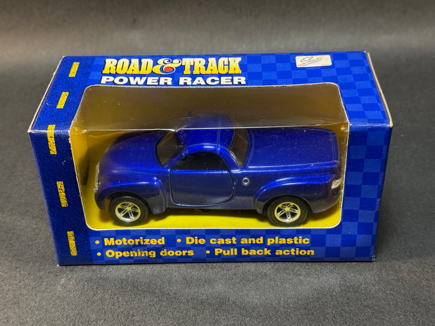 1998 Maisto Road & Track Power Racer Chevrolet SSR Concept, Blue