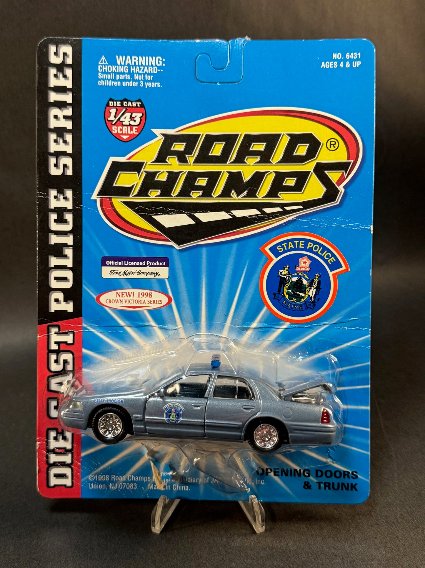 1998 Road Champs Crown Victoria Series Maine State Police, Blue **Creased Card