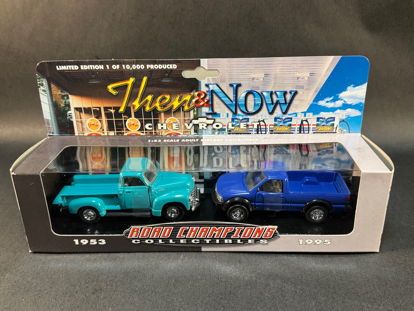 1999 Road Champions Collectibles Then & Now 1953 and 1995 Chevrolet Pickup Trucks