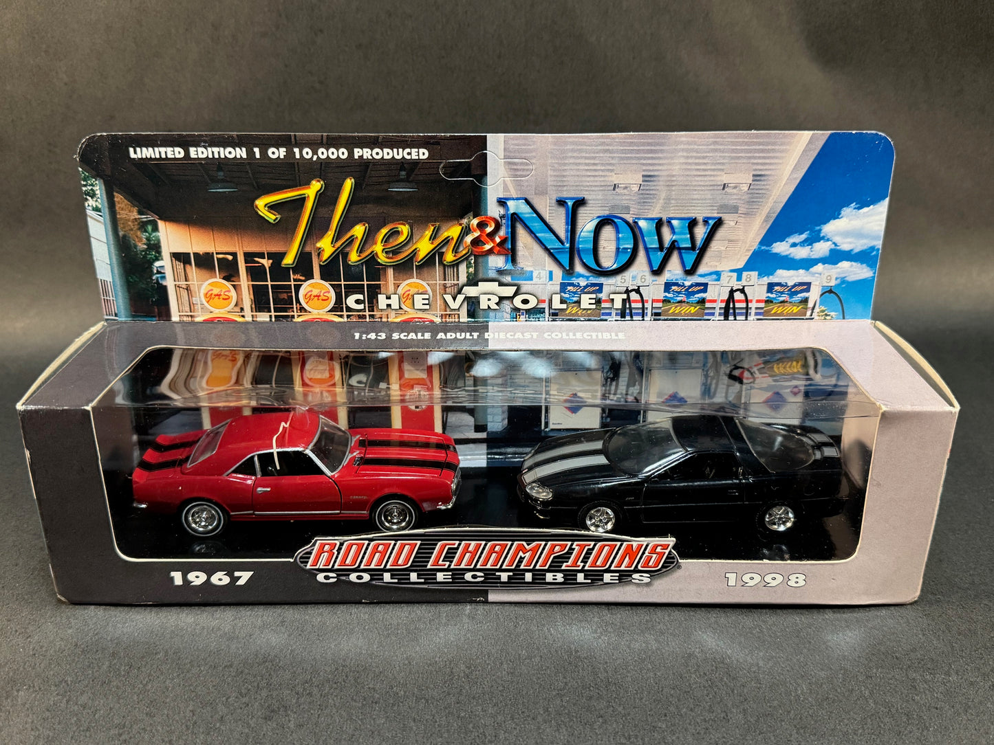 1999 Road Champions Collectibles Then & Now 1967 and 1998 Chevrolet Camaros