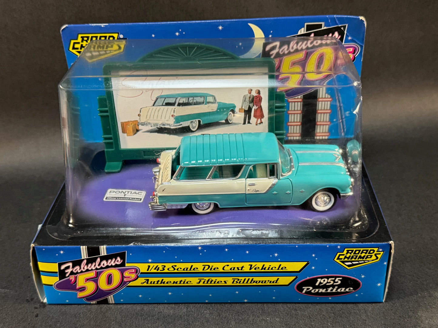 1997 Road Champs Fabulous 50's 1955 Pontiac Safari, Blue and White