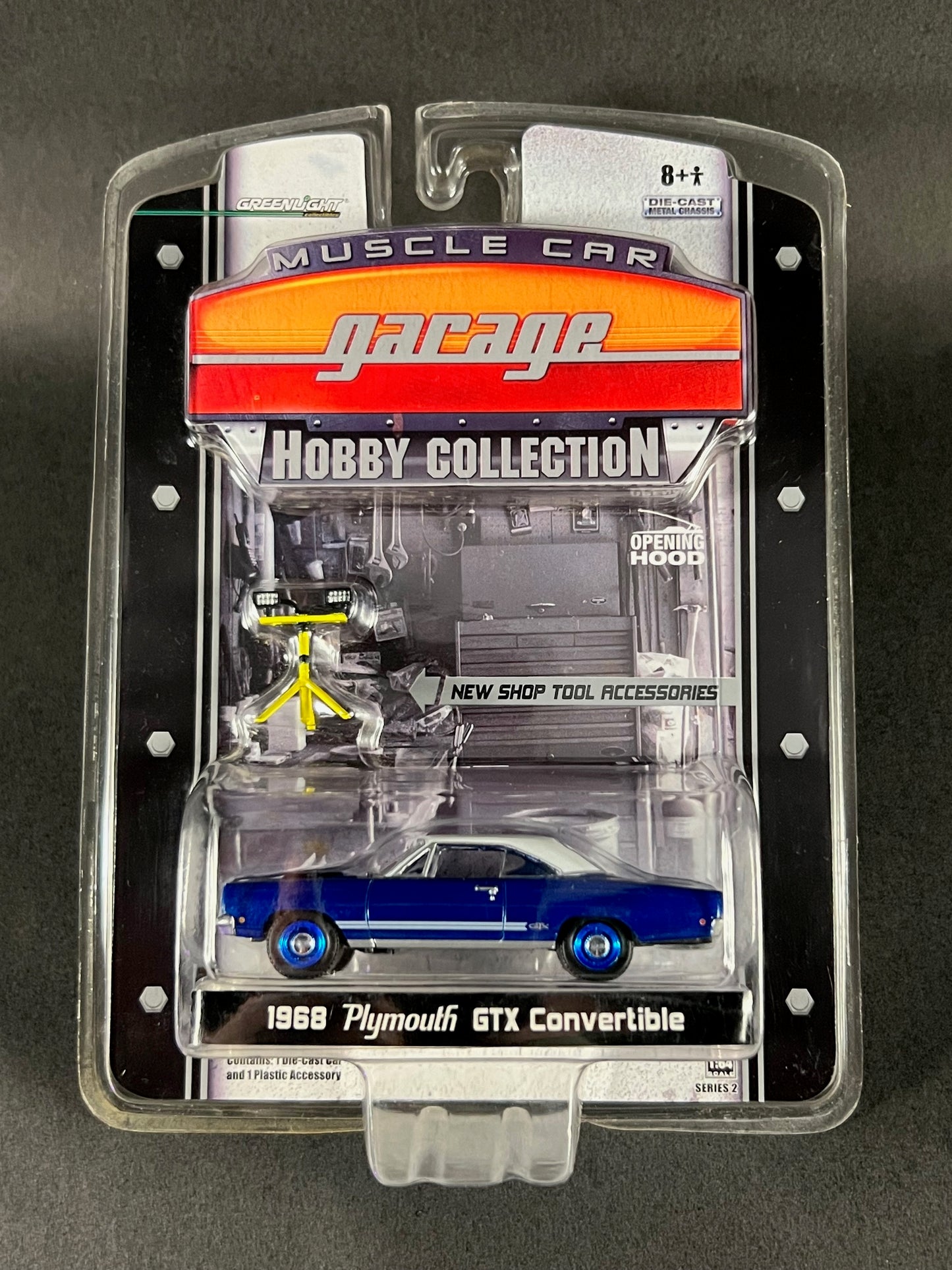 2008 GreenLight Muscle Car Garage 1968 Plymouth GTX Convertible, Blue