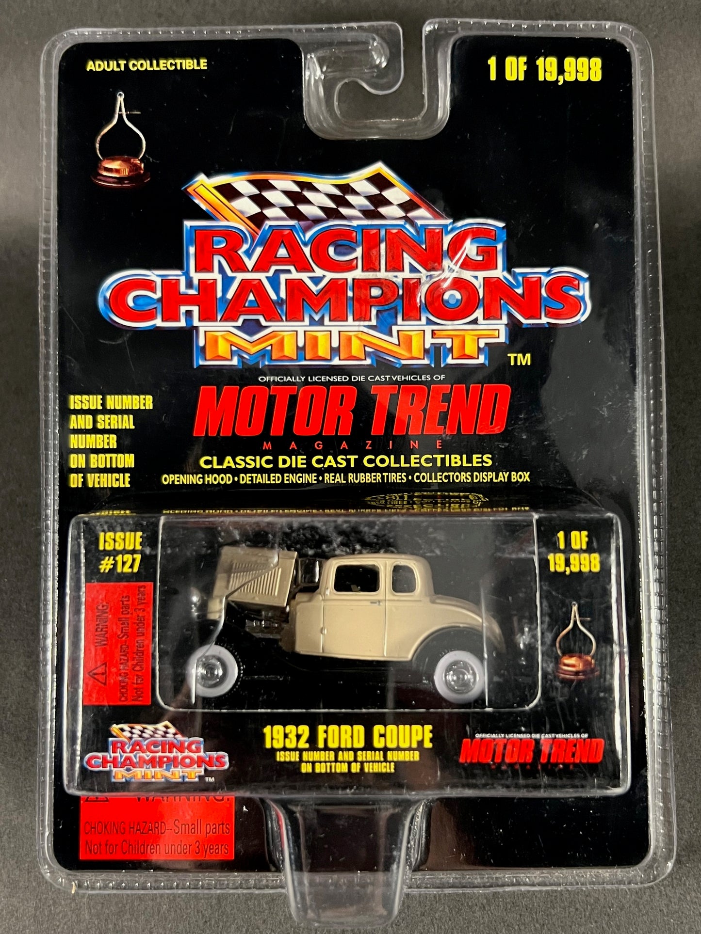 1998 Racing Champions MINT Motor Trend Issue #127 1932 Ford Coupe *Damaged