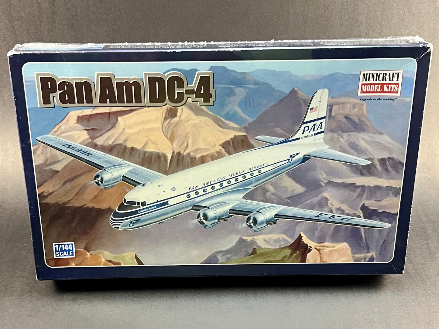 2001 MiniCraft Model Kit 14500 1:144 Scale Pan Am DC-4
