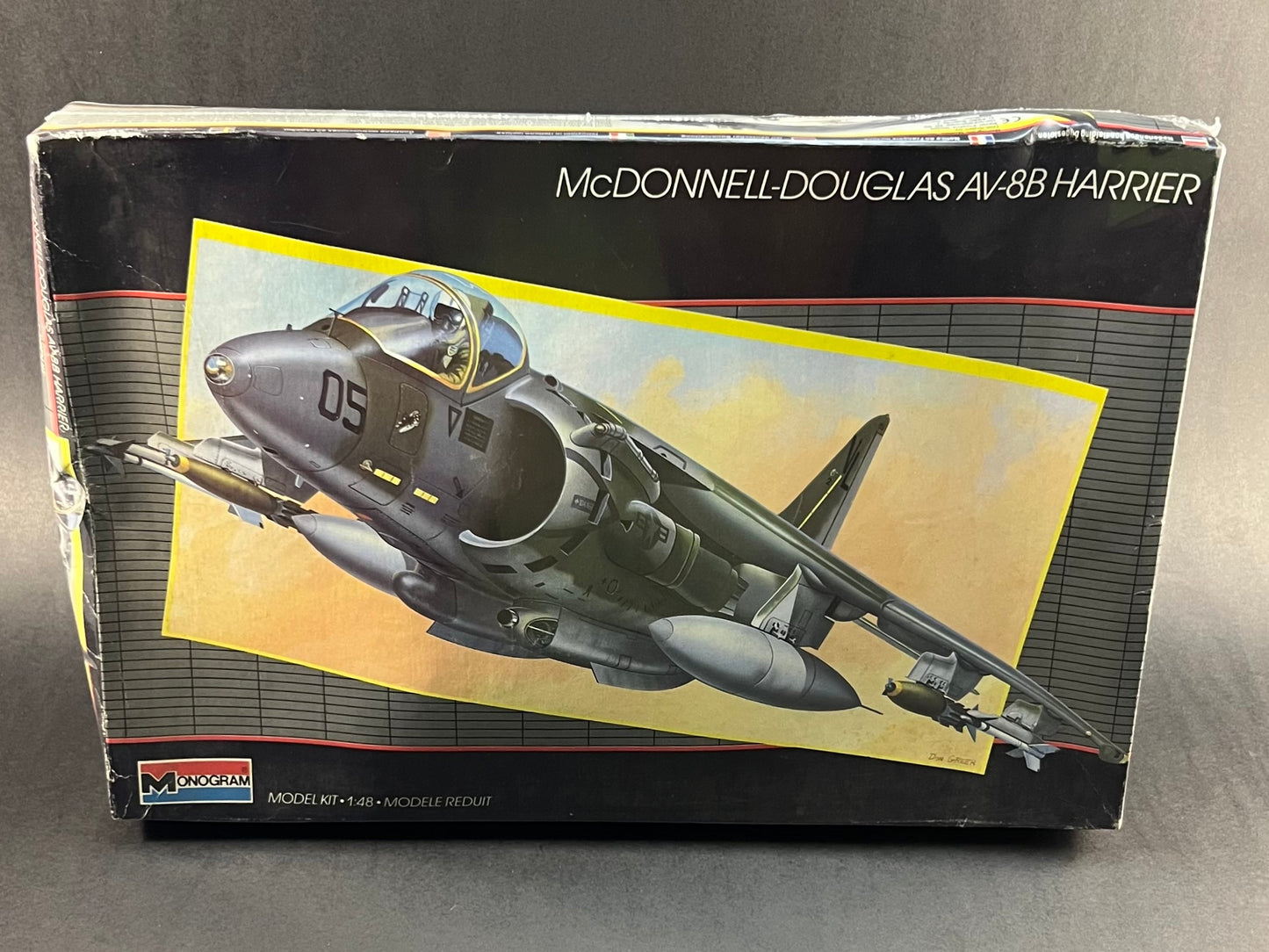 1987 Monogram Model Kit 5448 1:48 Scale McDonnell-Douglas AV-8B Harrier