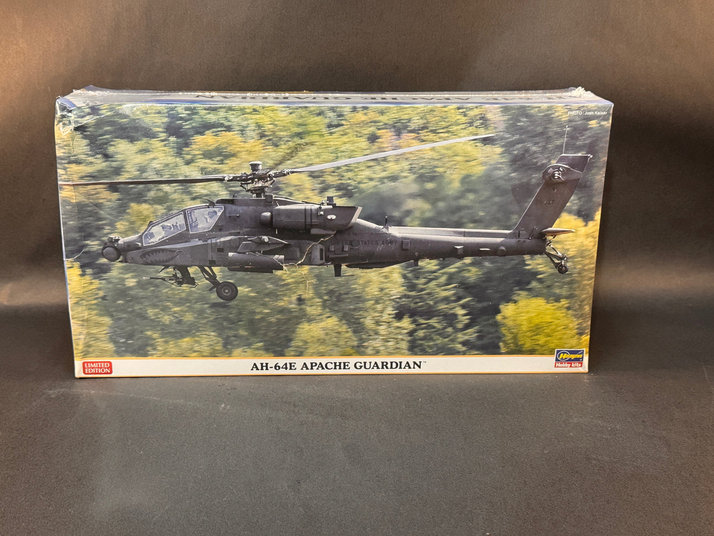 Hasegawa Model Kit 07414 1:48 Scale AH-64E Apache Guardian
