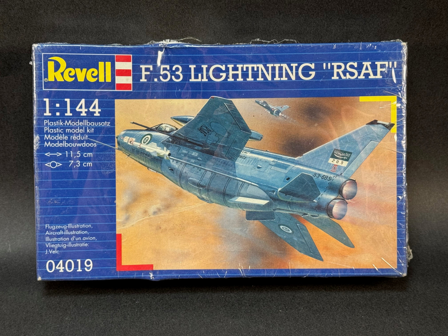 1997 Revell Model Kit 04019 1:144 Scale F.53 Lightning RSAF