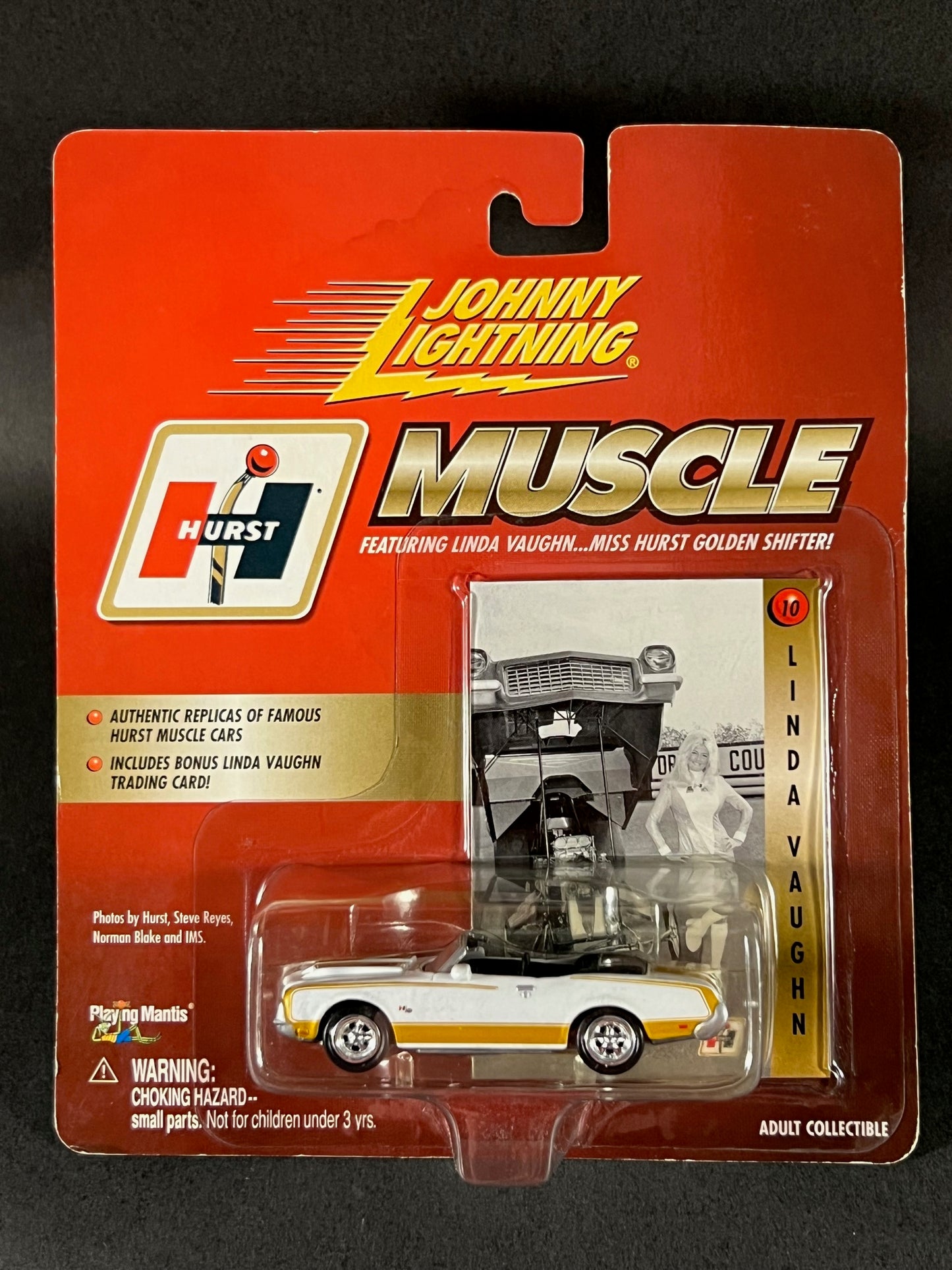 2000 Johnny Lightning Hurst Muscle #10 Linda Vaughn 1972 Olds Convertible, White