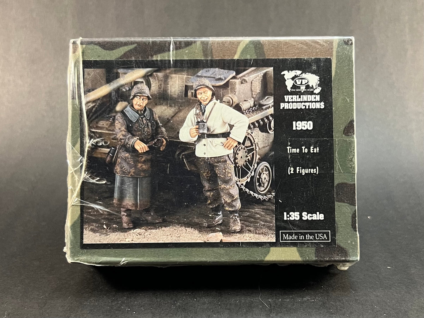 1999 Verlinden Productions Model Kit 1950 1:35 Scale Time To Eat (2 Figures)