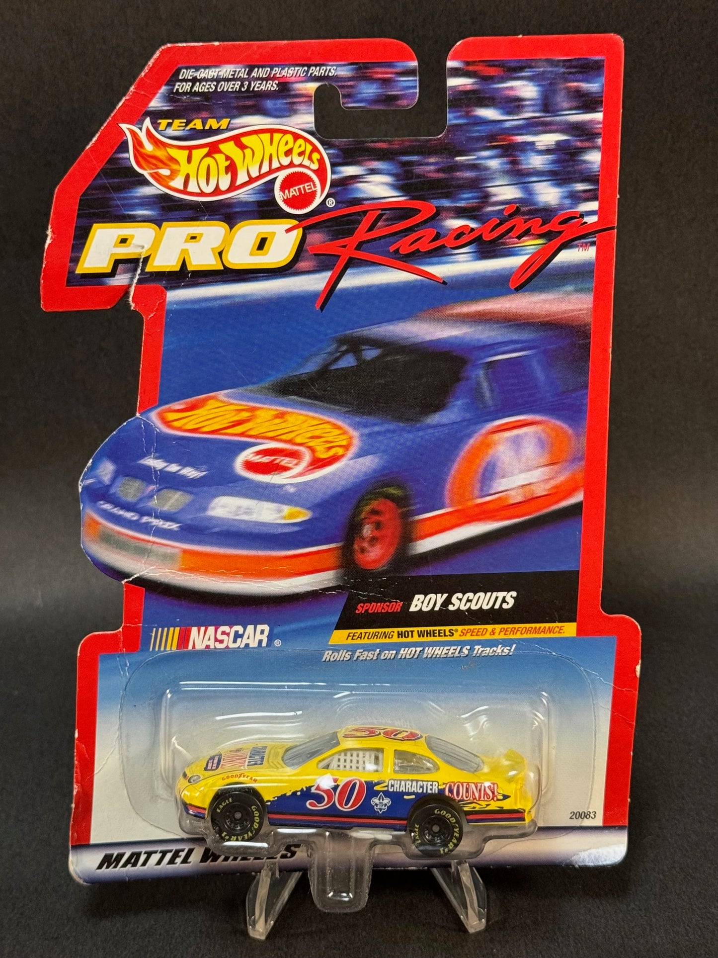 1997 Team Hot Wheels Pro Racing NASCAR Boy Scouts *Creased Card