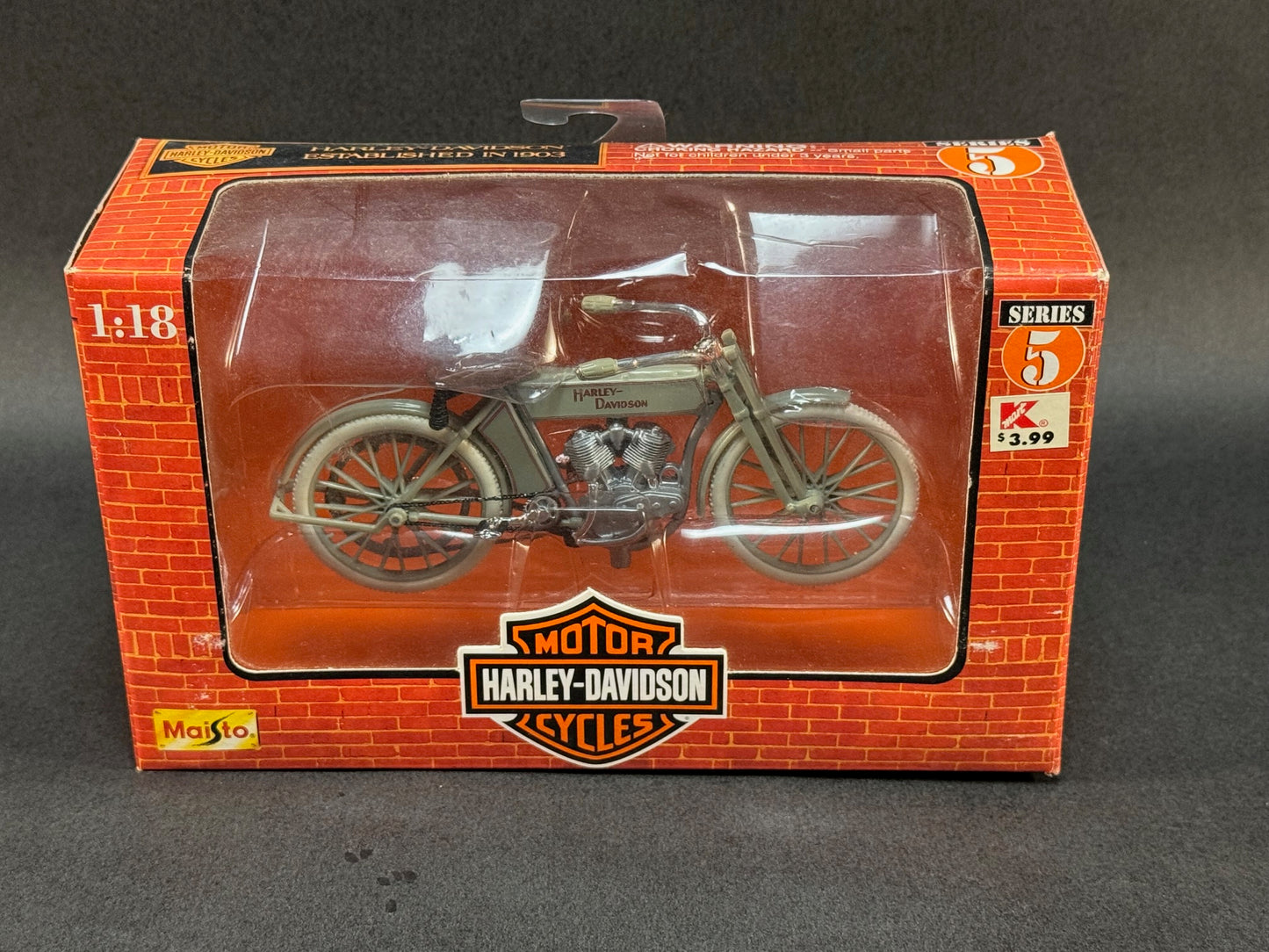 1998 Maisto Harley Davidson Series 5 1909 Twin 5D V-Twin, Beige