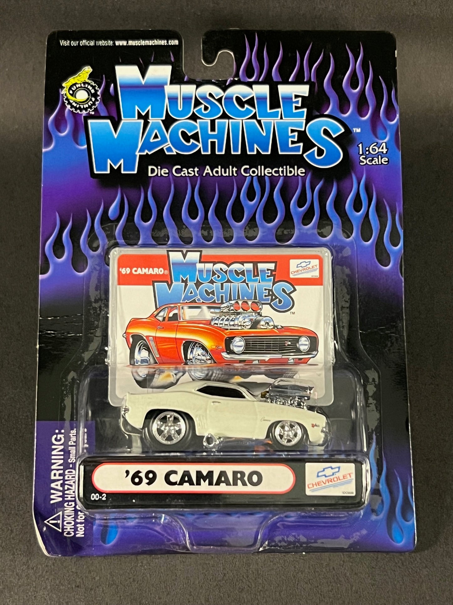 2000 Muscle Machines 00-2 '69 Chevrolet Camaro, White