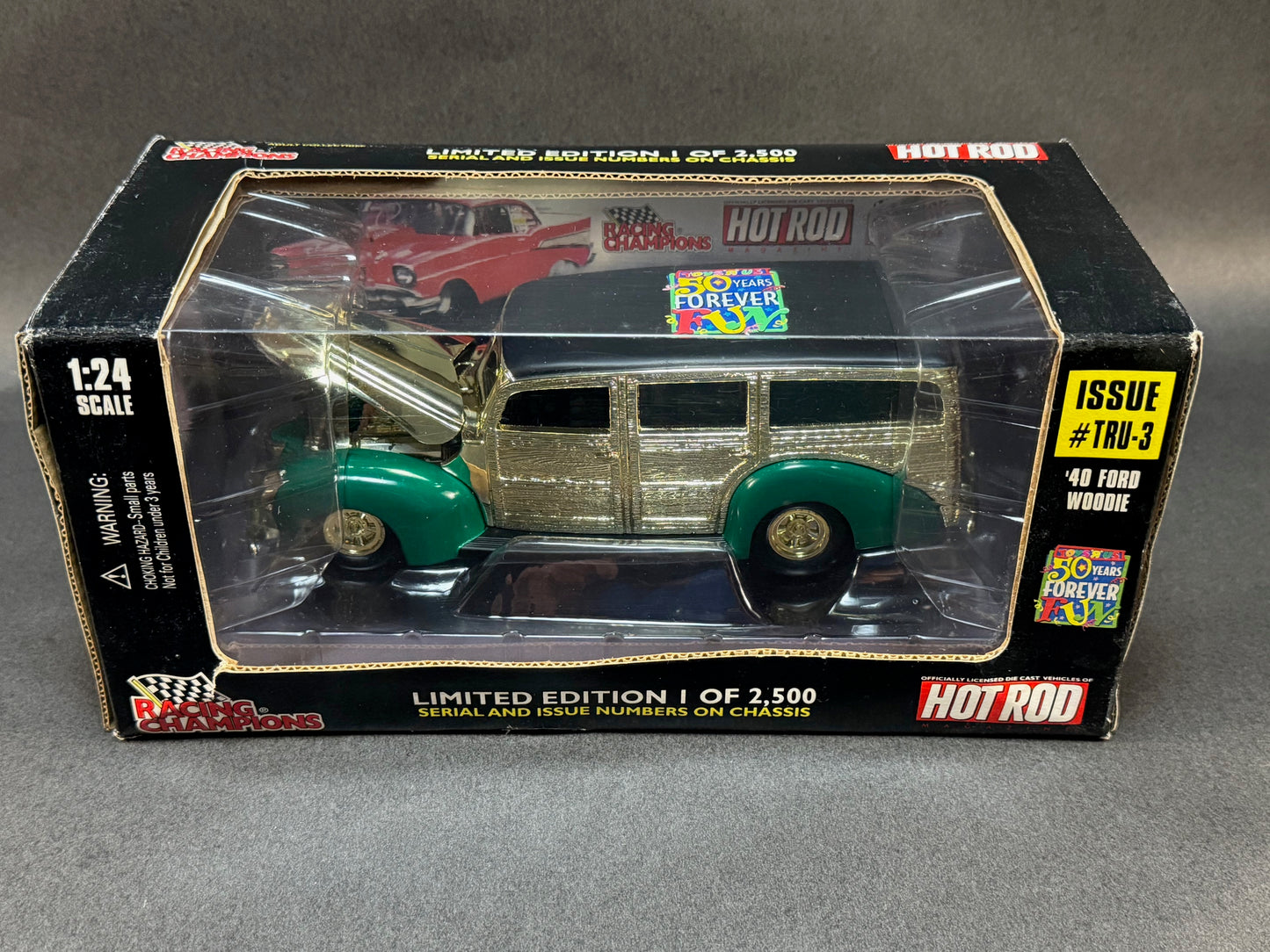 1998 Racing Champions Hot Rod Magazine 1:24 Toys R Us '40 Ford Woodie, Gold and Green