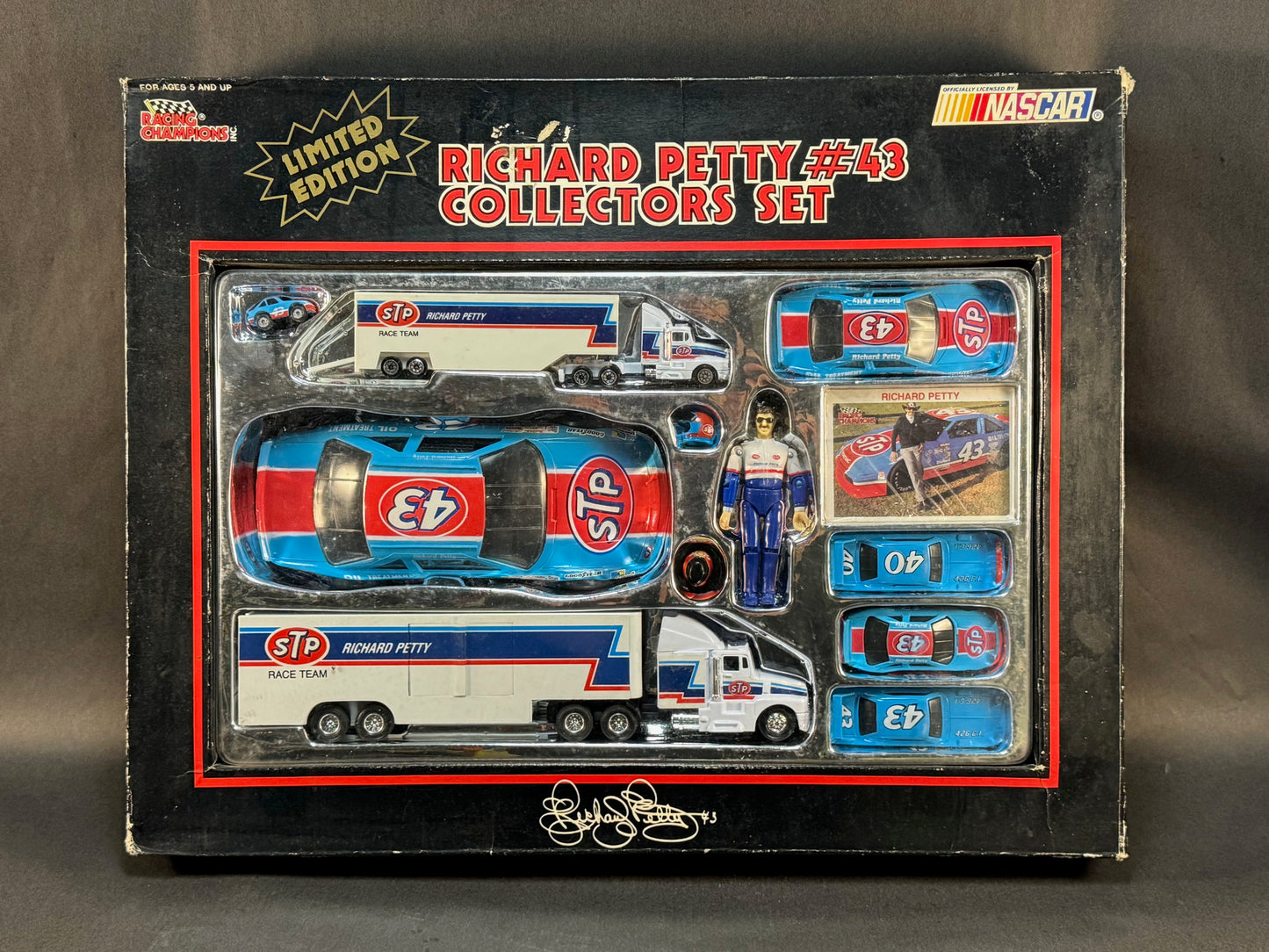 1991 Racing Champions Limited Edition NASCAR Richard Petty #43 Collector Set