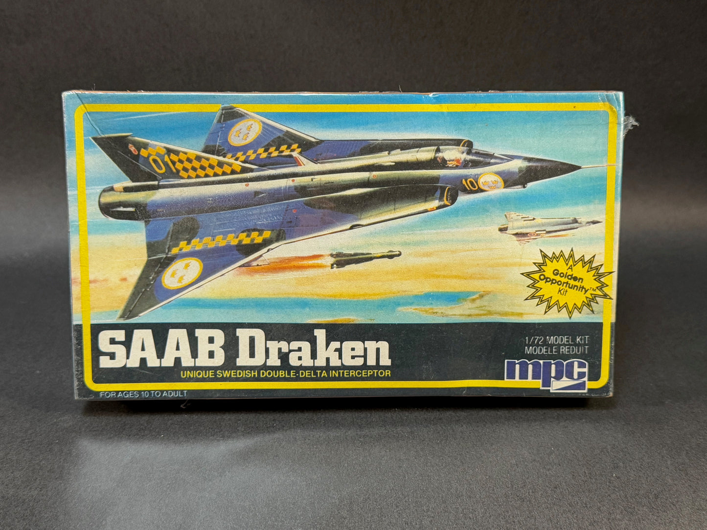 1982 MPC Model Kit 1-4108 1:72 Scale Saab Draken