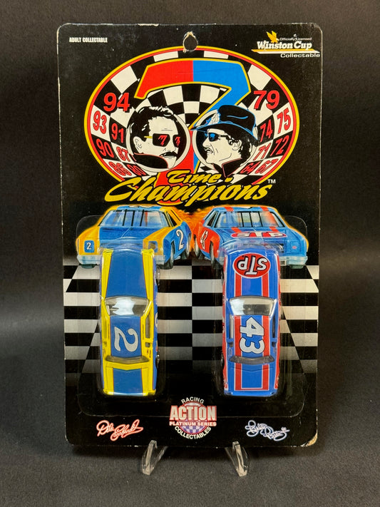 Action NASCAR 7 Time Champions Dale Earnhardt & Richard Petty 2 Pack