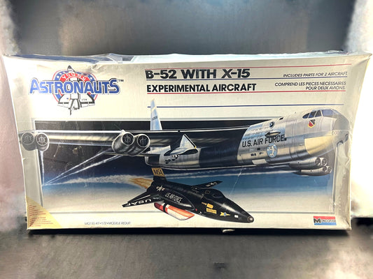 Monogram Model Kit 5907 1:72 Scale B-52 With X-15 Experimental Aircraft