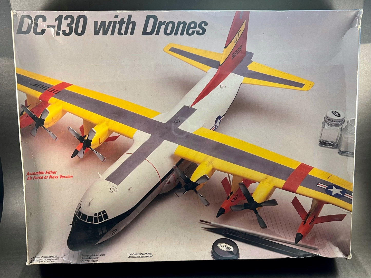 Testors Italeri Model Kit 690 1:72 Scale Lockheed DC-130 with Drones