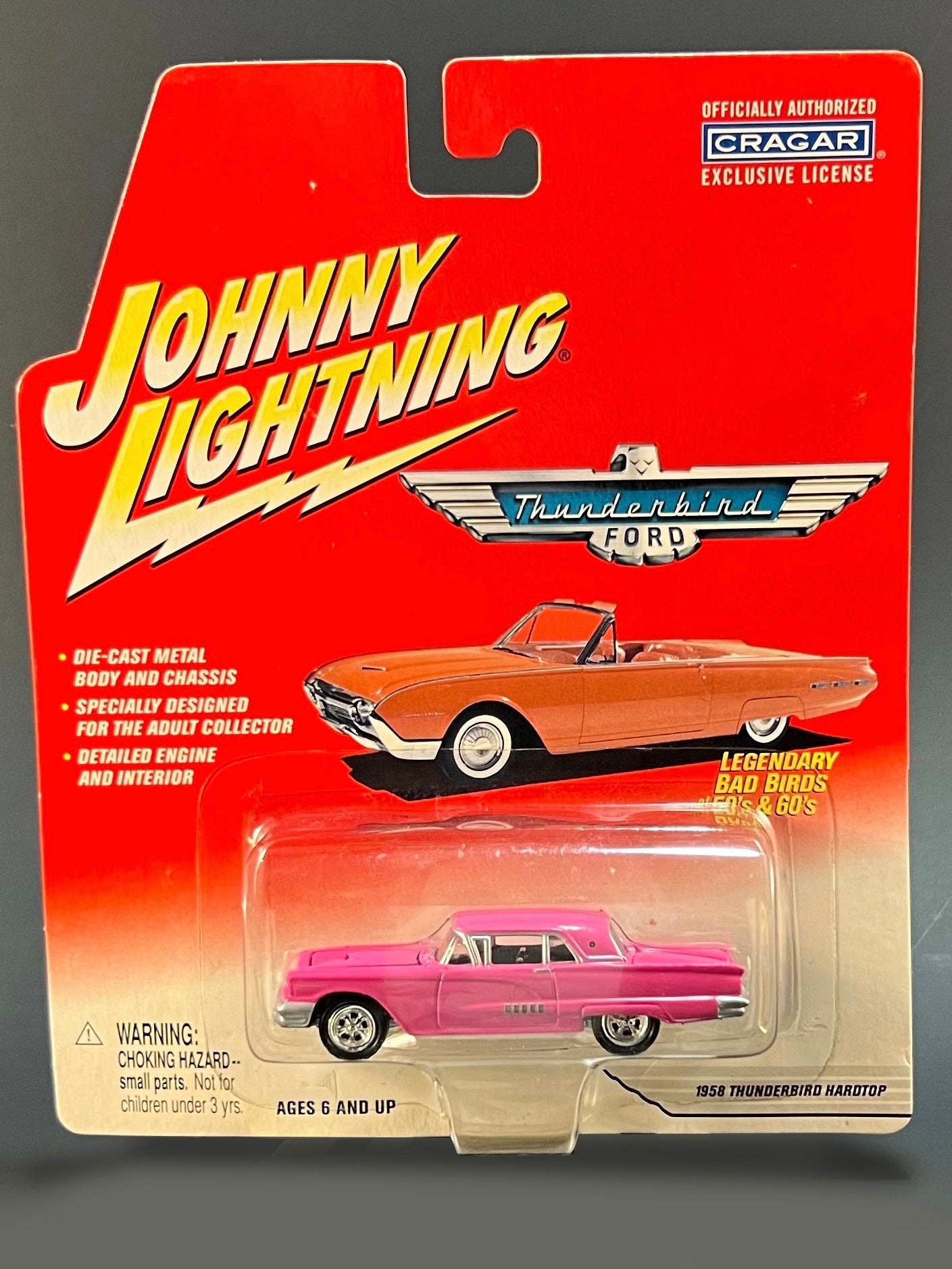 Johnny Lightning Ford Thunderbird Series 1958 Thunderbird Hardtop Pink 1:64