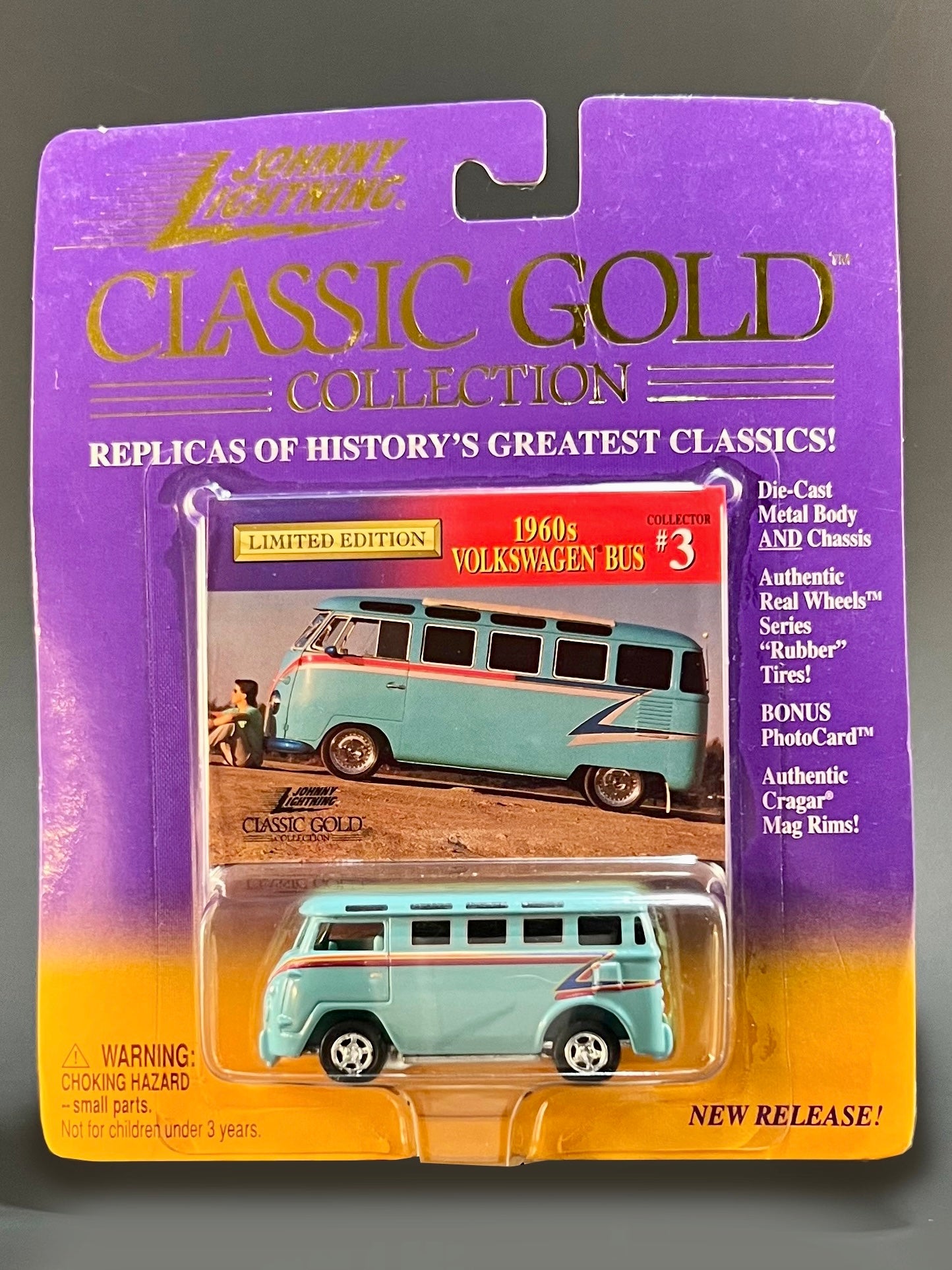 Johnny Lightning Classic Gold Collection 1960s Volkswagen Bus #3