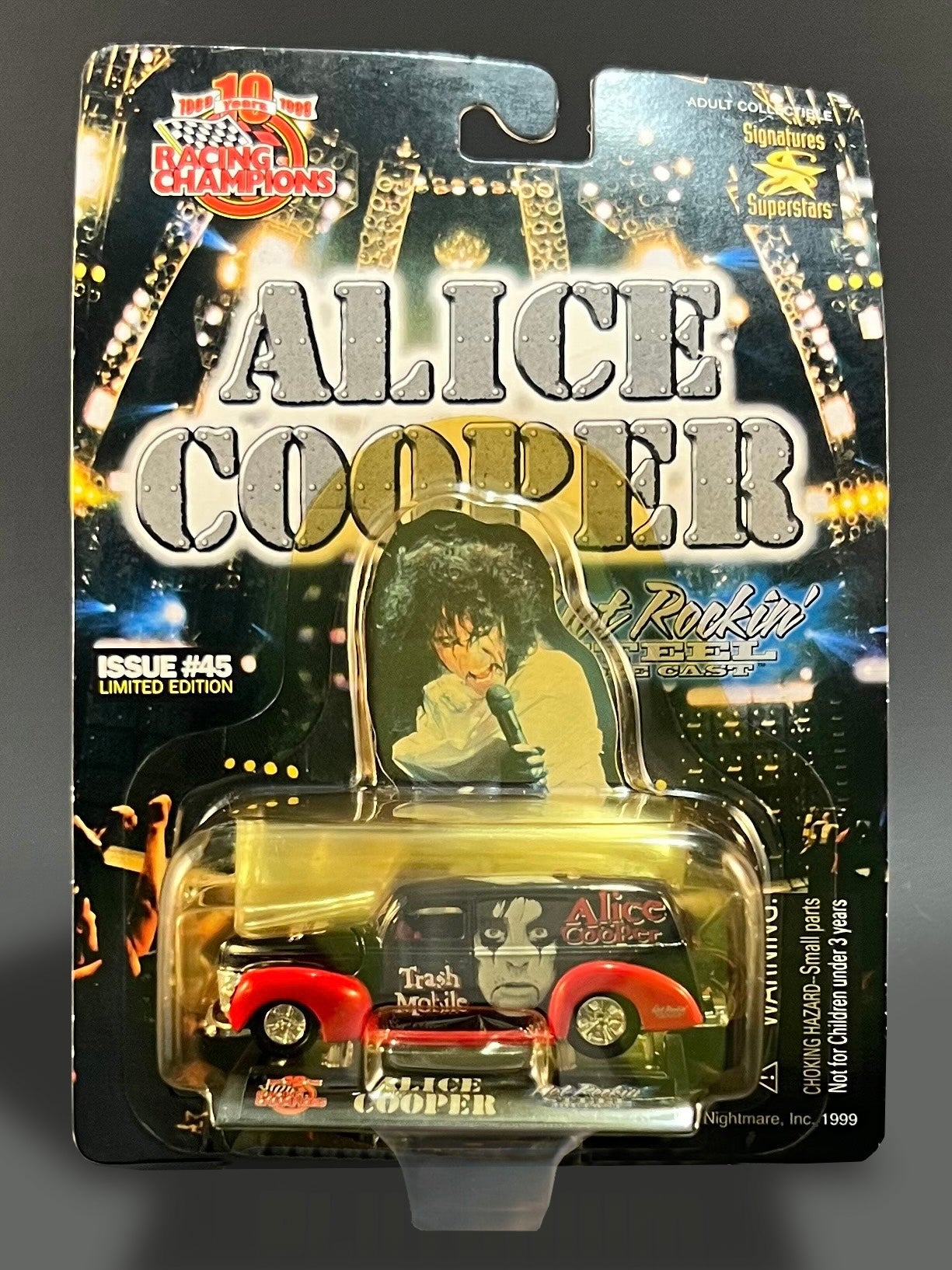 Racing Champions Hot Rockin' Steel Issue #45 Alice Cooper Trash Mobile