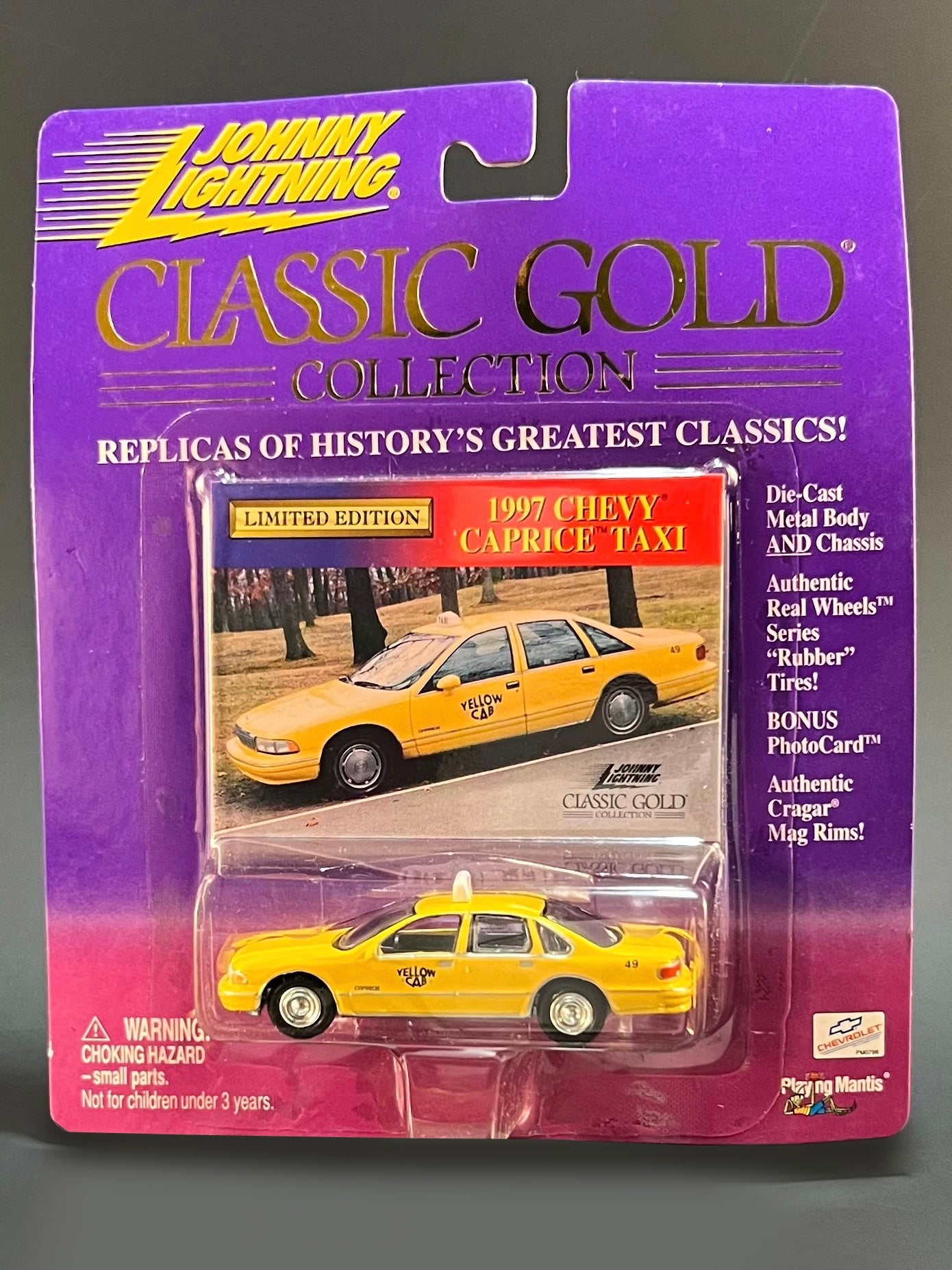 Johnny Lightning Classic Gold Collection 1997 Chevy Caprice Taxi