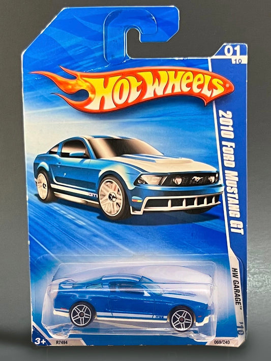 Hot Wheels HW Garage '10 #069 2010 Ford Mustang GT Blue