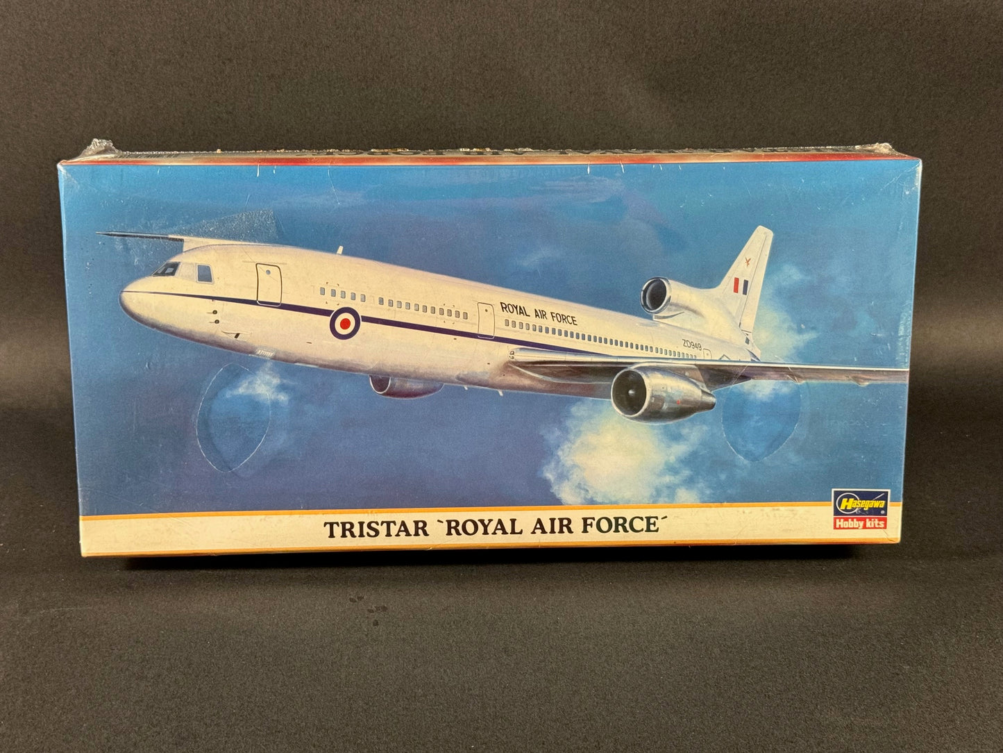 Hasegawa Model Kit 10610 1:200 Scale Tristar Royal Air Force