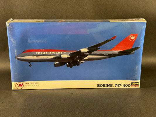 Hasegawa Model Kit LT114 1:200 Scale Boeing 747-400 Northwest Airlines