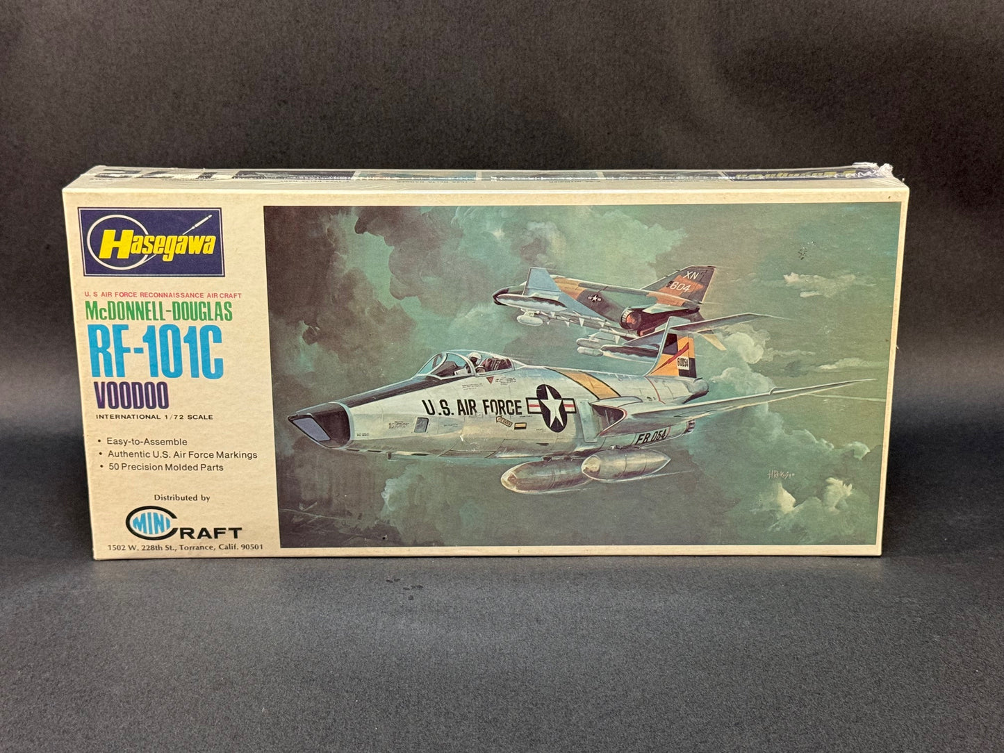 Hasegawa MiniCraft Model Kit JS-037 1:72 Scale McDonnell Douglas RF-101C Voodoo