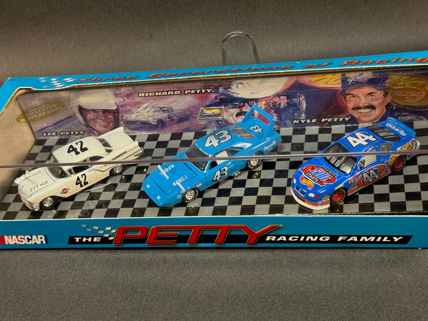 1997 Hot Wheels Collectibles The Petty Racing Family Three Generations 3 Car Set