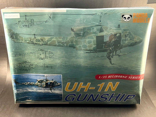 Panda Model Kit 35009 1:35 Scale UH-1N Gunship Helicopter